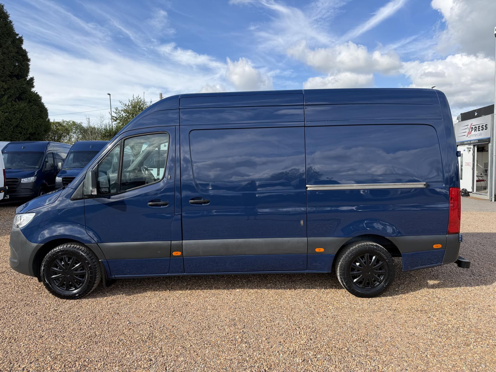 2020 Mercedes-Benz Sprinter 2.1 316 CDI Progressive Panel Van 5dr Diesel Manual RWD L2 H2 Euro 6 (s/s) (163 ps) - Thumbnail 8