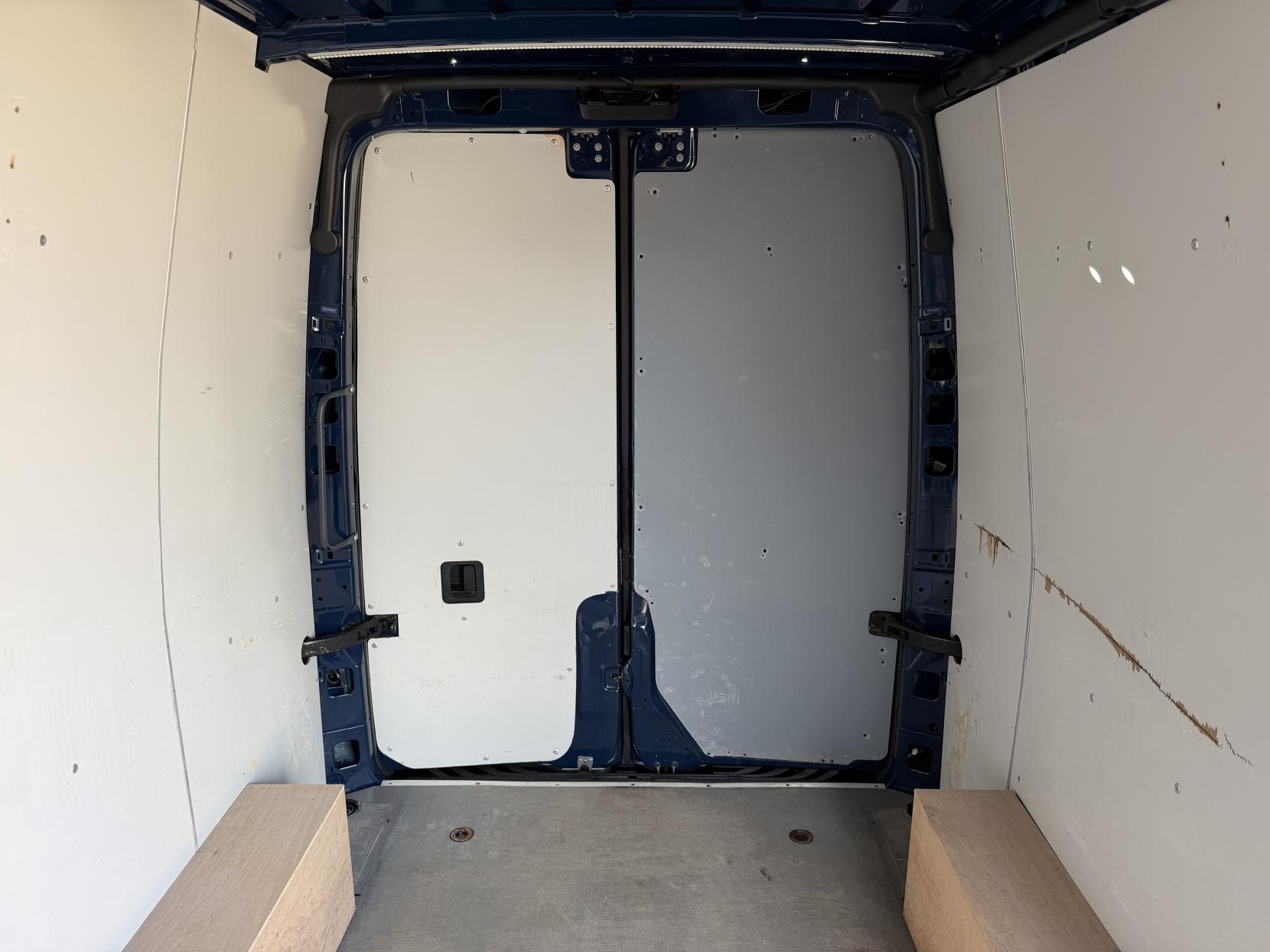 2020 Mercedes-Benz Sprinter 2.1 316 CDI Progressive Panel Van 5dr Diesel Manual RWD L2 H2 Euro 6 (s/s) (163 ps) - Thumbnail 34