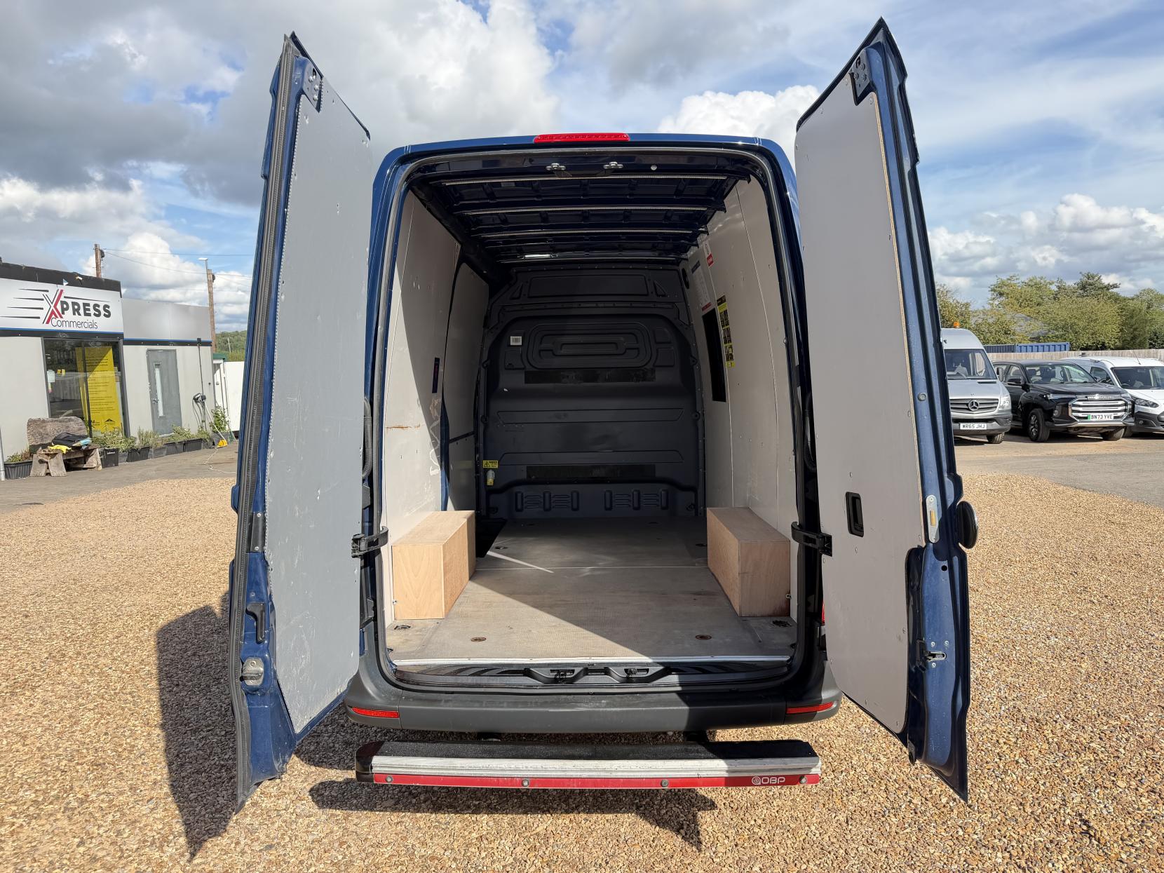 2020 Mercedes-Benz Sprinter 2.1 316 CDI Progressive Panel Van 5dr Diesel Manual RWD L2 H2 Euro 6 (s/s) (163 ps) - Thumbnail 3