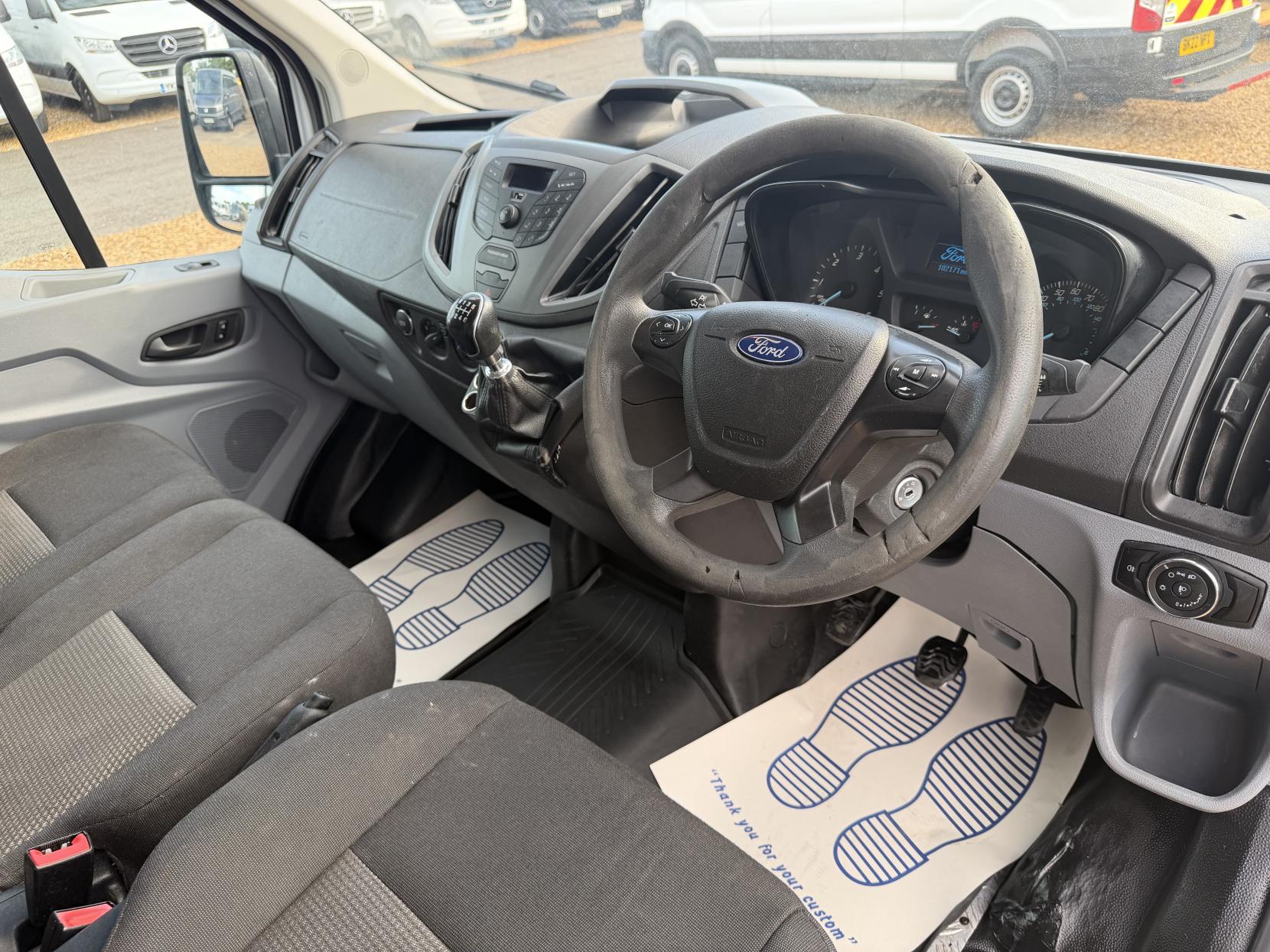 2018 Ford Transit 2.0 350 EcoBlue Panel Van 5dr Diesel Manual RWD L2 H3 Euro 6 (170 ps) - Thumbnail 2