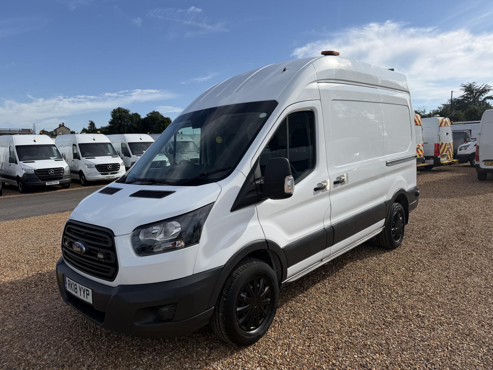 2018 Ford Transit 2.0 350 EcoBlue Panel Van 5dr Diesel Manual RWD L2 H3 Euro 6 (170 ps) - Thumbnail 7