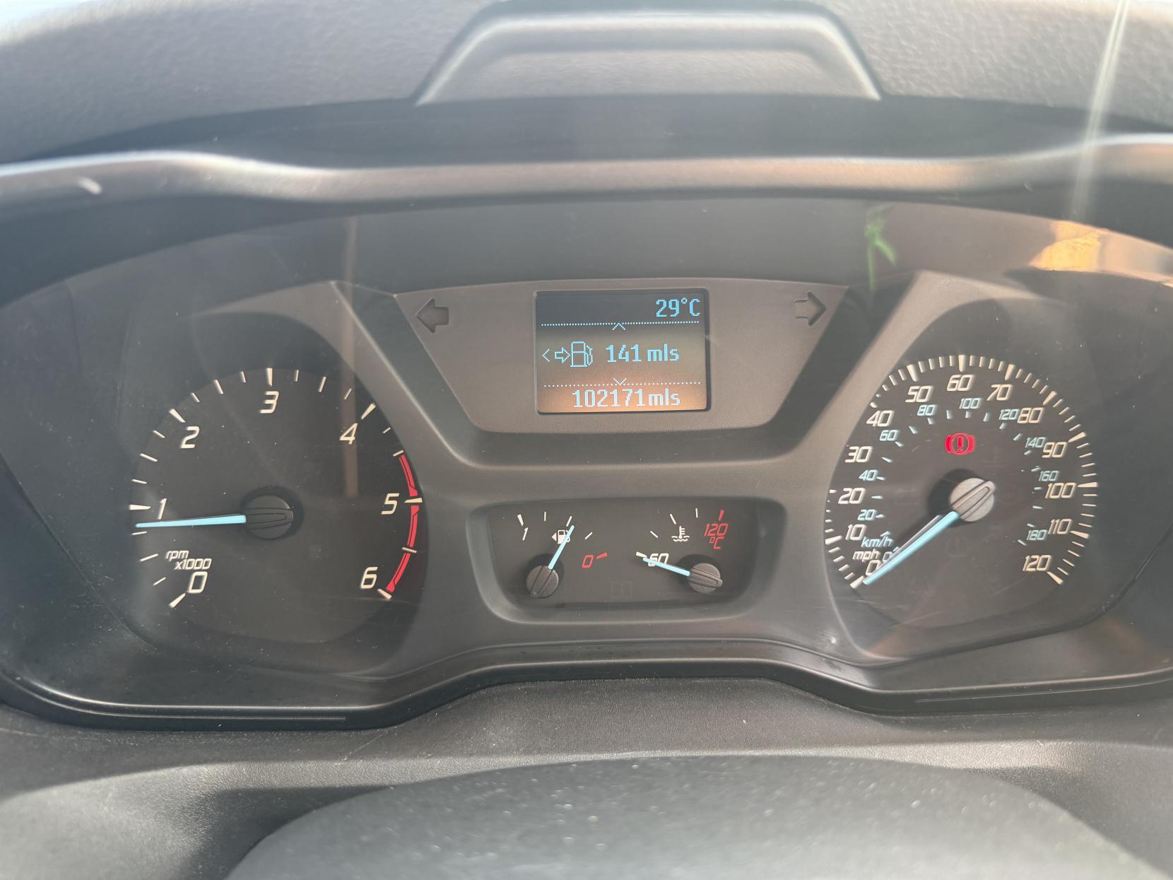 2018 Ford Transit 2.0 350 EcoBlue Panel Van 5dr Diesel Manual RWD L2 H3 Euro 6 (170 ps) - Thumbnail 36