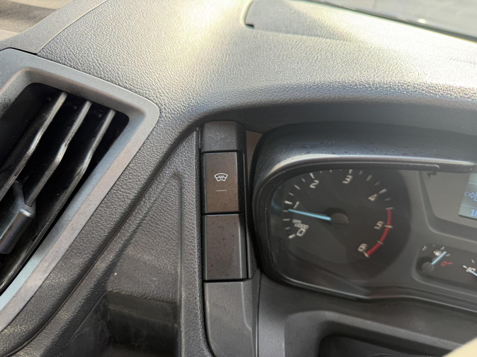 2018 Ford Transit 2.0 350 EcoBlue Panel Van 5dr Diesel Manual RWD L2 H3 Euro 6 (170 ps) - Thumbnail 42