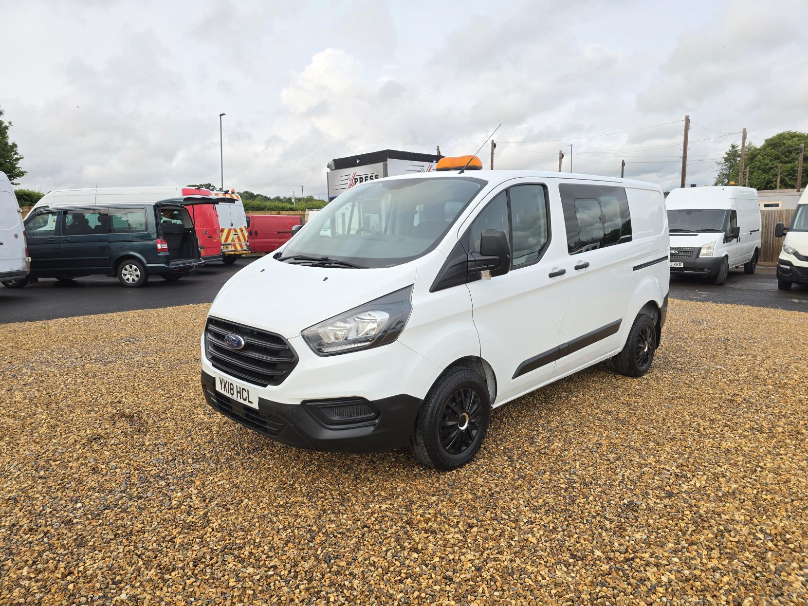 Ford Transit Custom 2.0 280 EcoBlue Crew Van Double Cab 5dr Diesel Manual L1 H1 Euro 6 (5 Seat) (105 ps)
