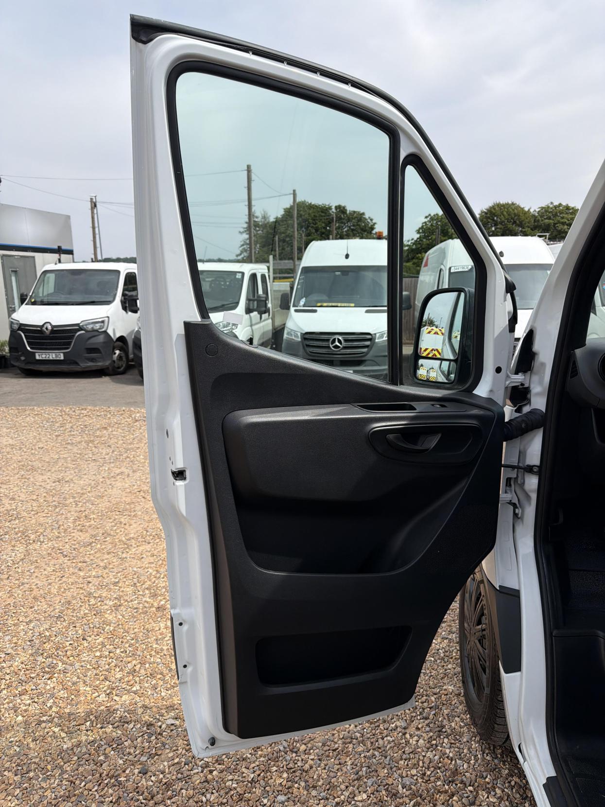 2019 Mercedes-Benz Sprinter 2.1 311 CDI Panel Van 5dr Diesel Manual RWD L3 H2 Euro 6 (114 ps) - Thumbnail 22