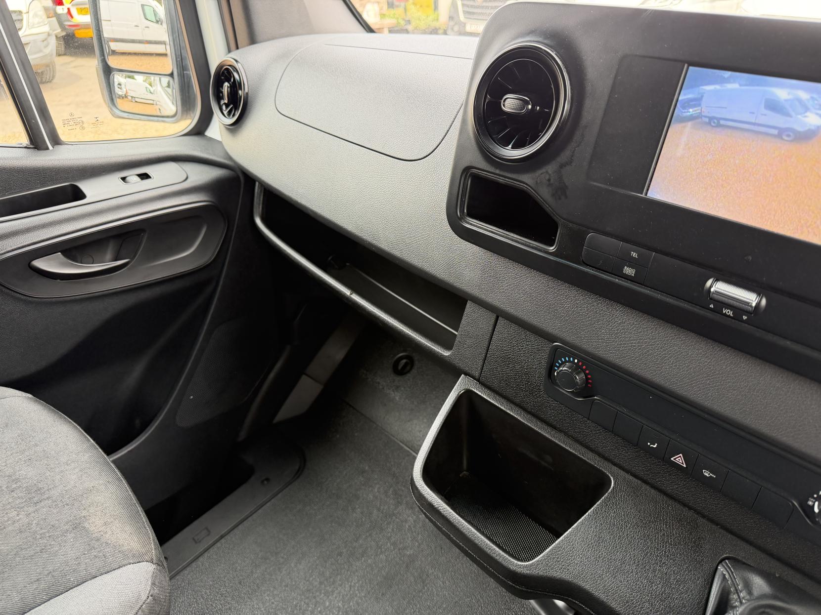 2019 Mercedes-Benz Sprinter 2.1 311 CDI Panel Van 5dr Diesel Manual RWD L3 H2 Euro 6 (114 ps) - Thumbnail 45