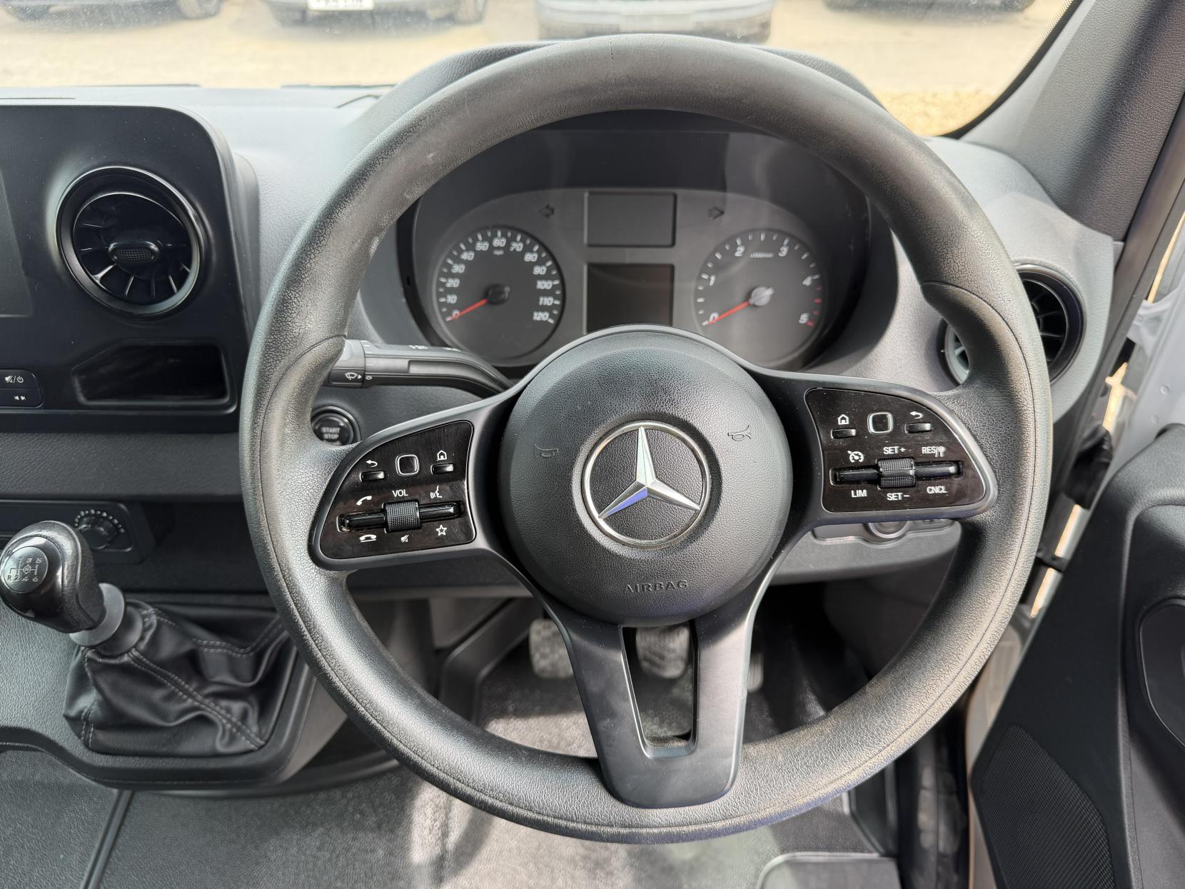 2019 Mercedes-Benz Sprinter 2.1 311 CDI Panel Van 5dr Diesel Manual RWD L3 H2 Euro 6 (114 ps) - Thumbnail 38