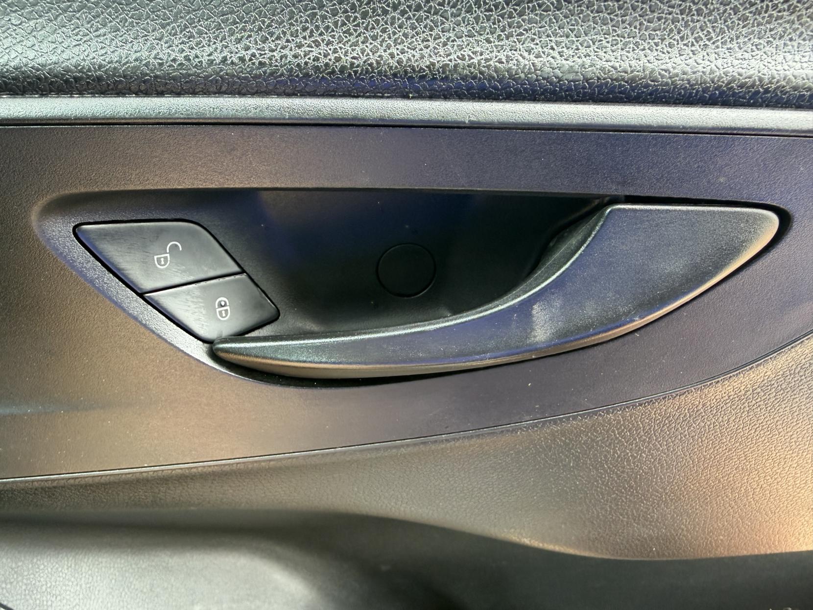 2019 Mercedes-Benz Sprinter 2.1 311 CDI Panel Van 5dr Diesel Manual RWD L3 H2 Euro 6 (114 ps) - Thumbnail 35