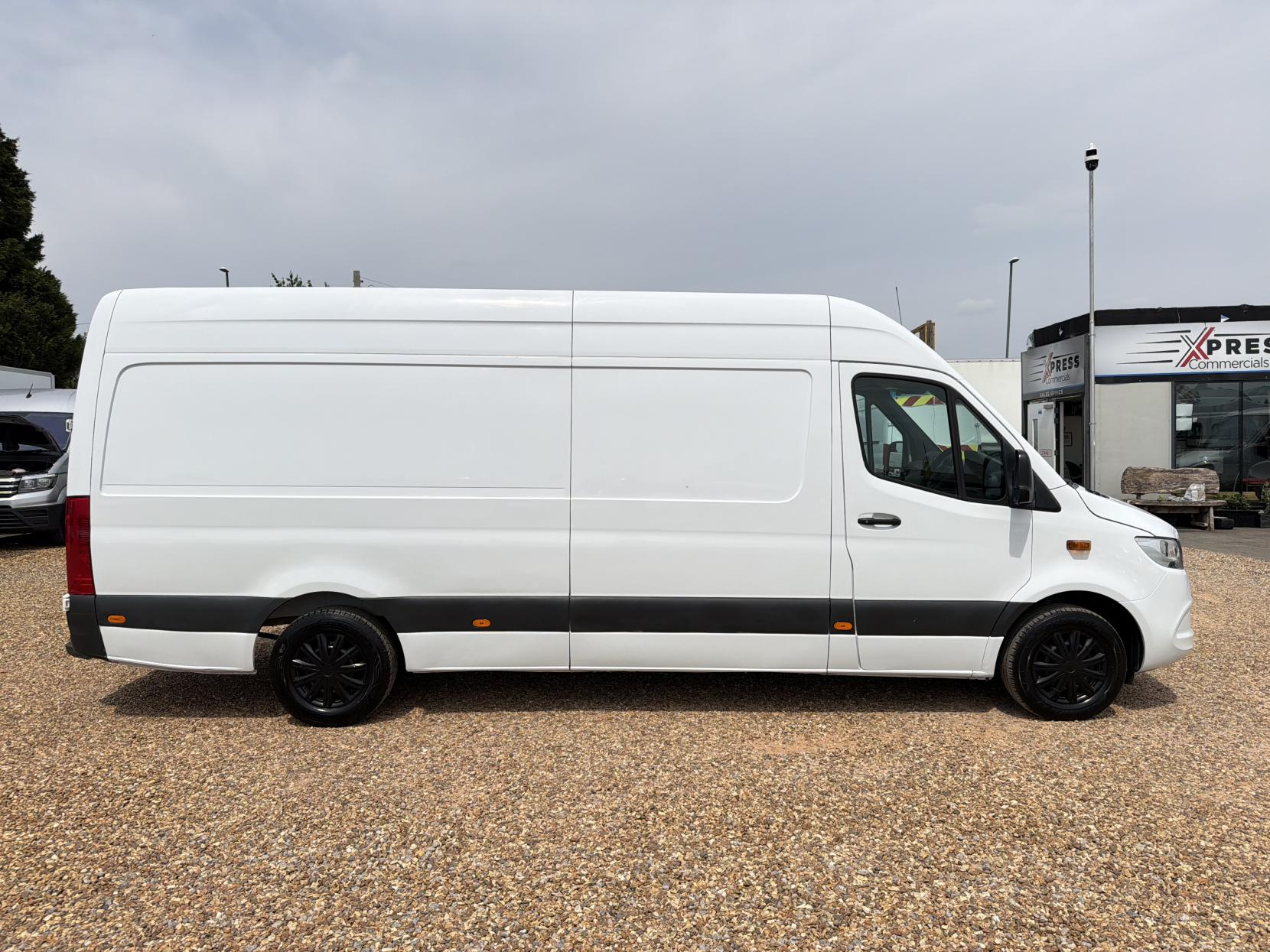 2019 Mercedes-Benz Sprinter 2.1 311 CDI Panel Van 5dr Diesel Manual RWD L3 H2 Euro 6 (114 ps) - Thumbnail 12