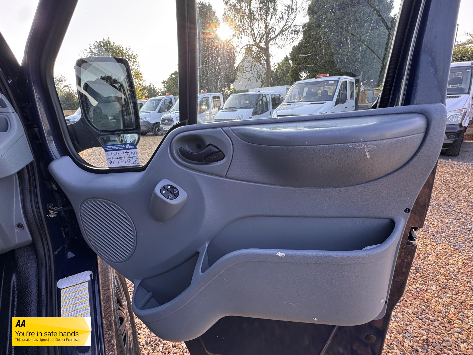 Ford Transit 2.2 TDCi 350 Panel Van 3dr Diesel Manual FWD L2 H3 (209 g/km, 123 bhp)
