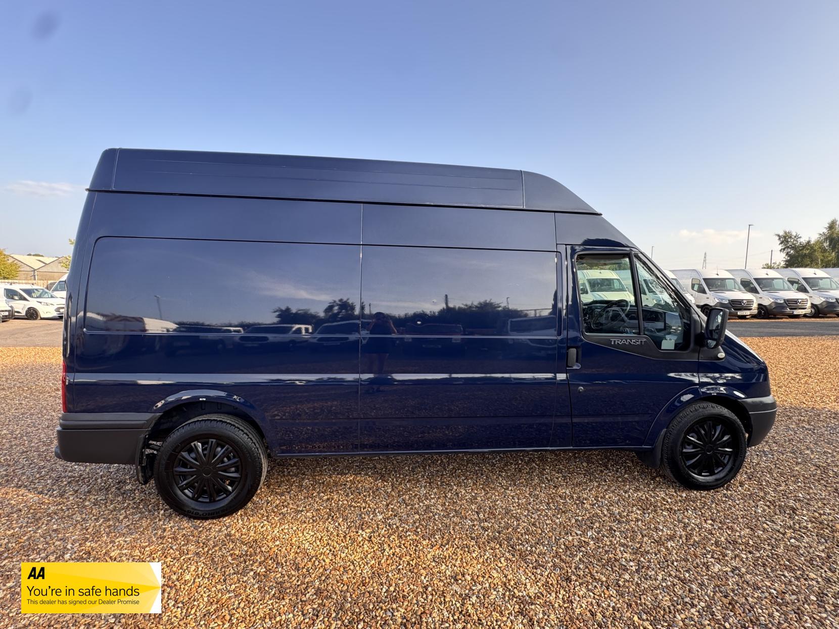 Ford Transit 2.2 TDCi 350 Panel Van 3dr Diesel Manual FWD L2 H3 (209 g/km, 123 bhp)