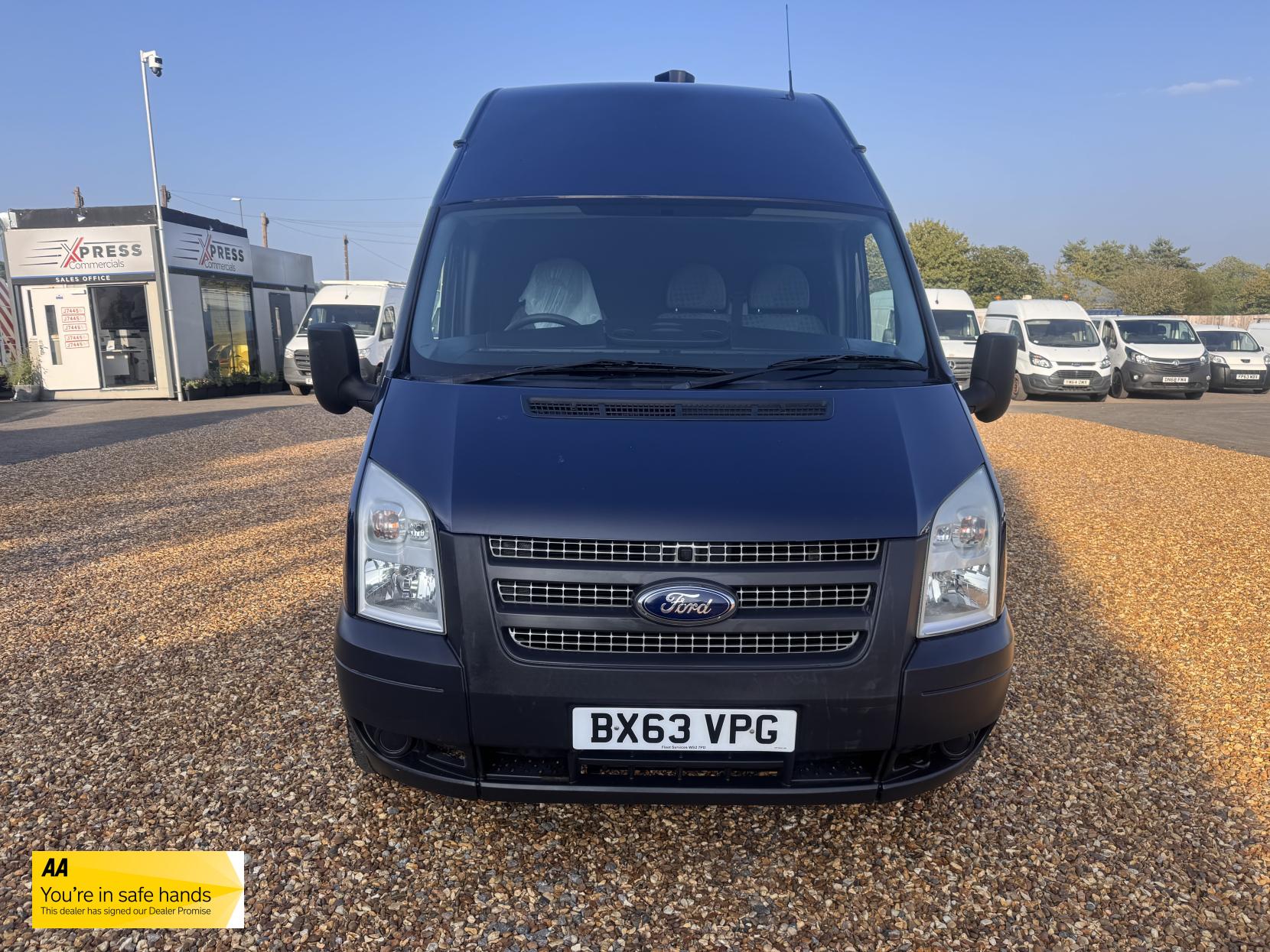 Ford Transit 2.2 TDCi 350 Panel Van 3dr Diesel Manual FWD L2 H3 (209 g/km, 123 bhp)