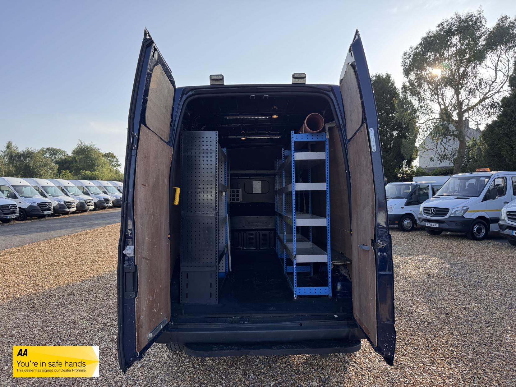 Ford Transit 2.2 TDCi 350 Panel Van 3dr Diesel Manual FWD L2 H3 (209 g/km, 123 bhp)