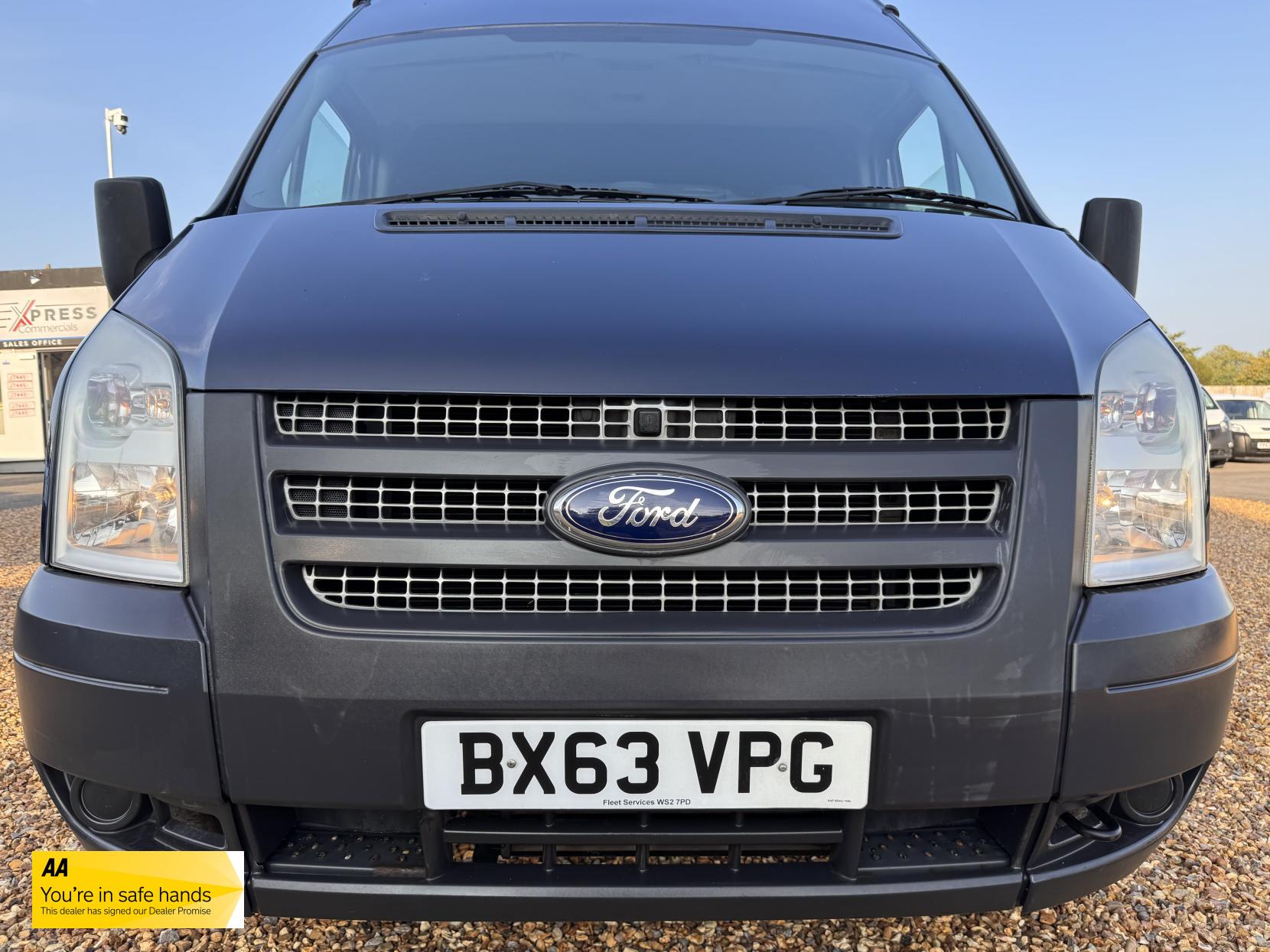 Ford Transit 2.2 TDCi 350 Panel Van 3dr Diesel Manual FWD L2 H3 (209 g/km, 123 bhp)