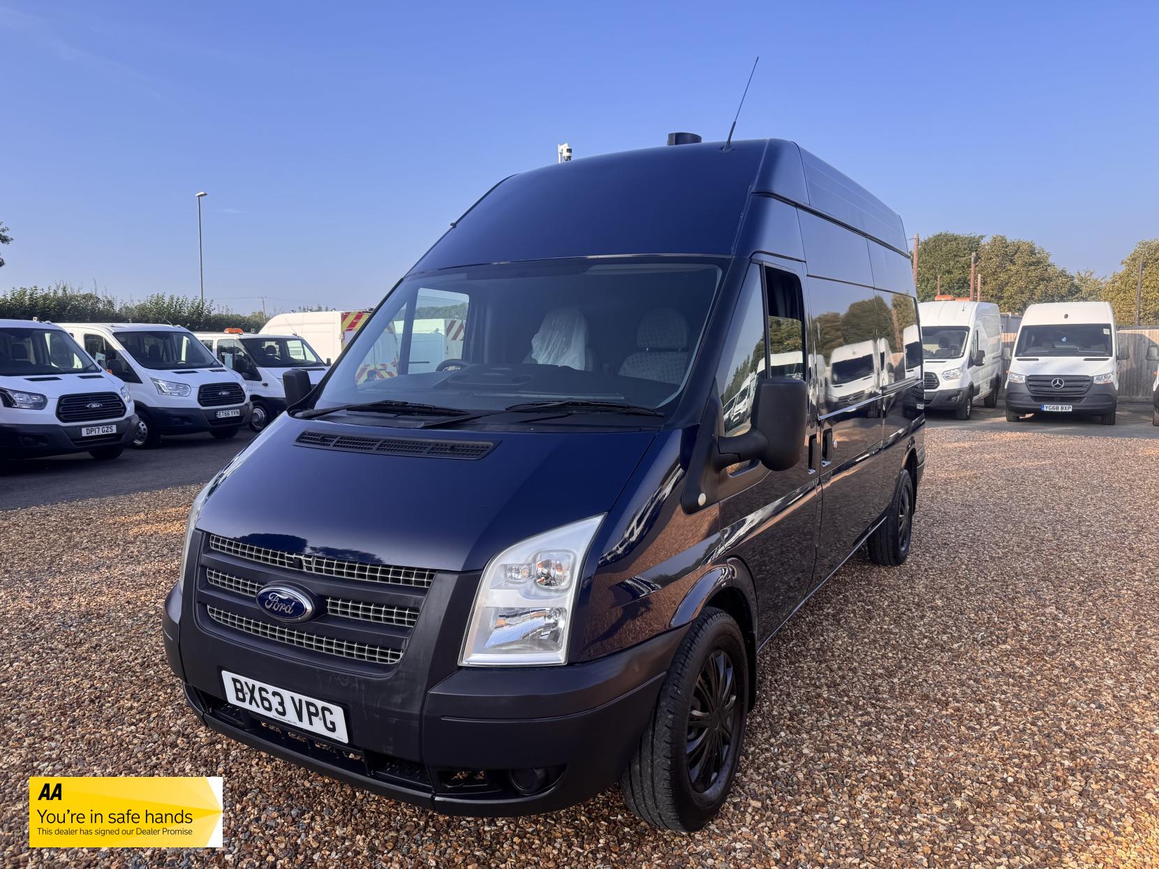 Ford Transit 2.2 TDCi 350 Panel Van 3dr Diesel Manual FWD L2 H3 (209 g/km, 123 bhp)