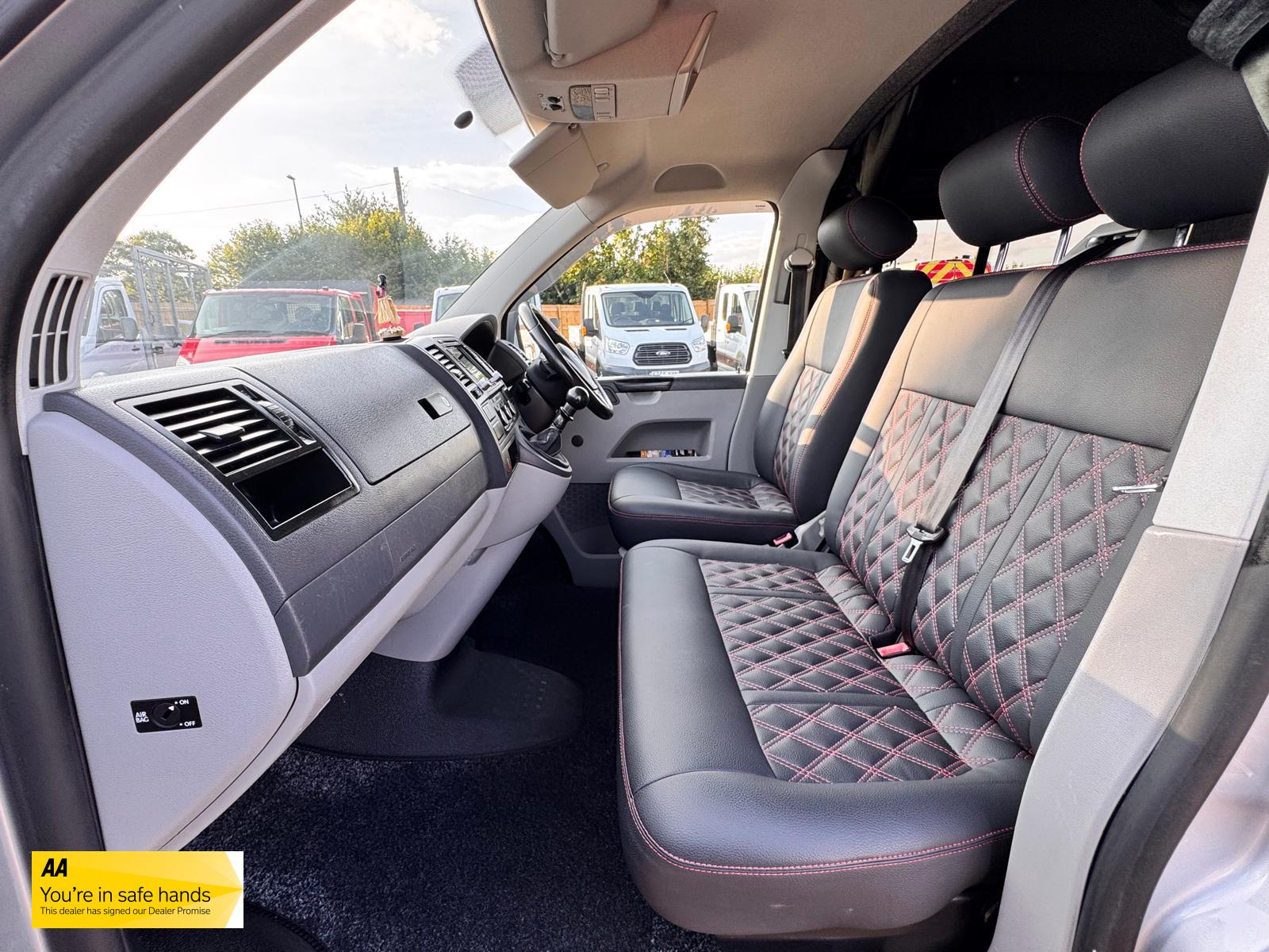 Volkswagen Transporter 2.0 TDI T30 Panel Van 4dr Diesel Manual L1 H1 (198 g/km, 101 bhp)