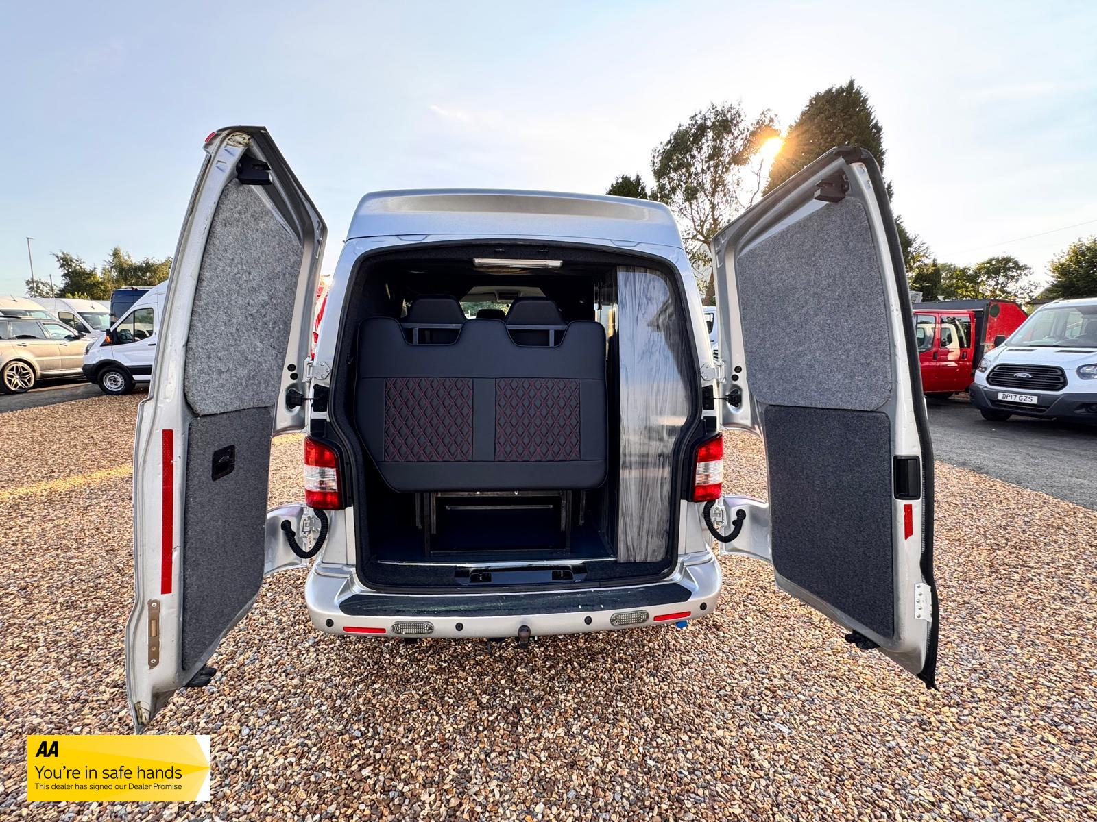 Volkswagen Transporter 2.0 TDI T30 Panel Van 4dr Diesel Manual L1 H1 (198 g/km, 101 bhp)