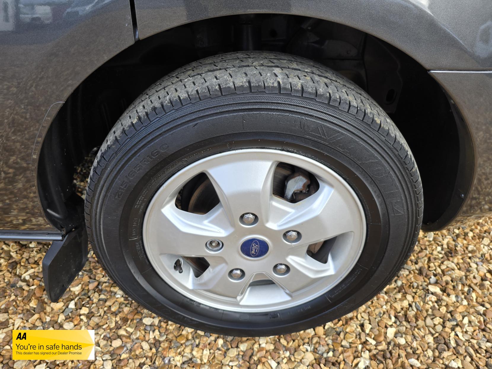 Ford Transit Custom 2.0 TDCi 290 Limited Panel Van 5dr Diesel Manual L2 H2 (170 g/km, 128 bhp)