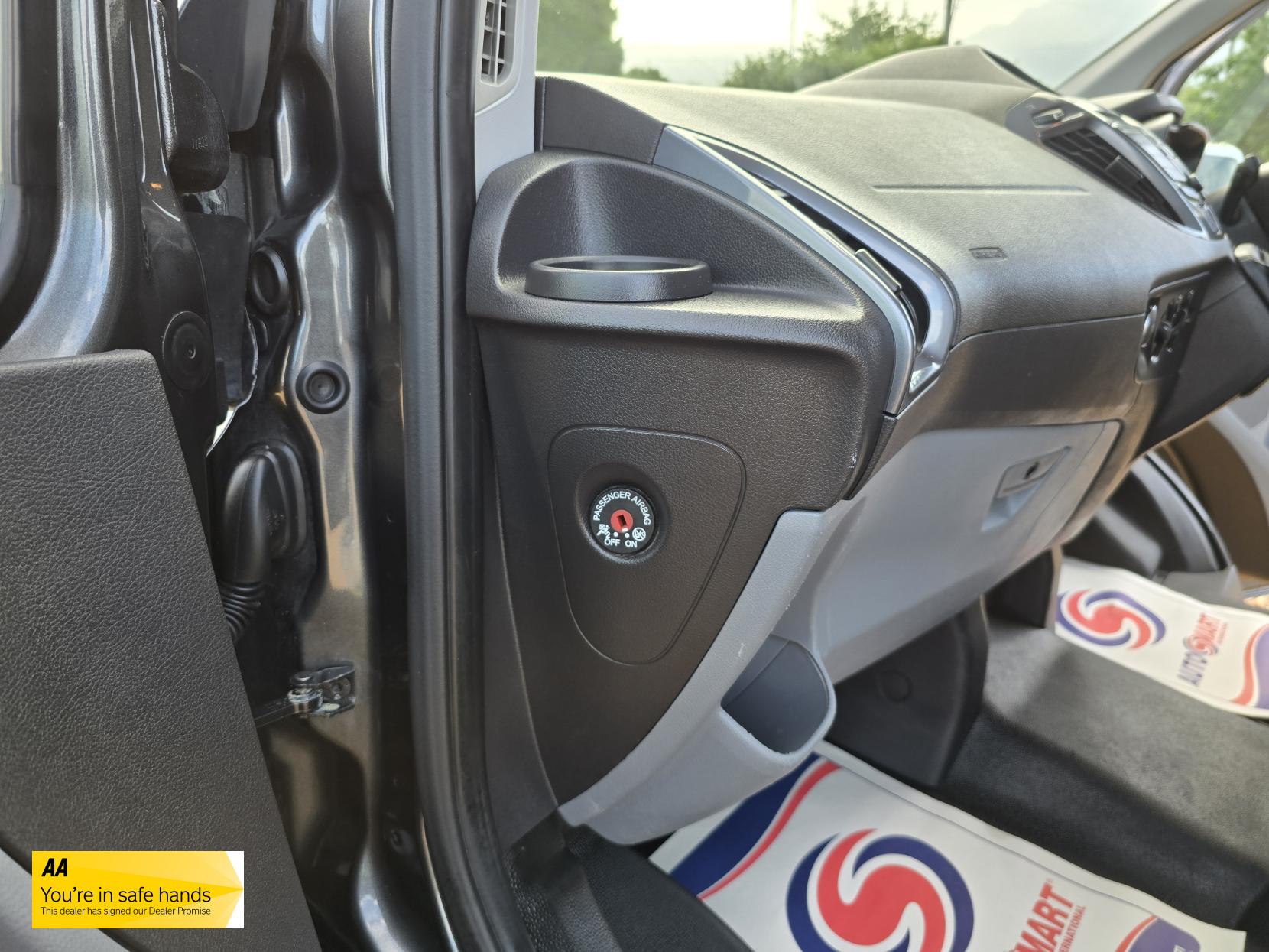 Ford Transit Custom 2.0 TDCi 290 Limited Panel Van 5dr Diesel Manual L2 H2 (170 g/km, 128 bhp)