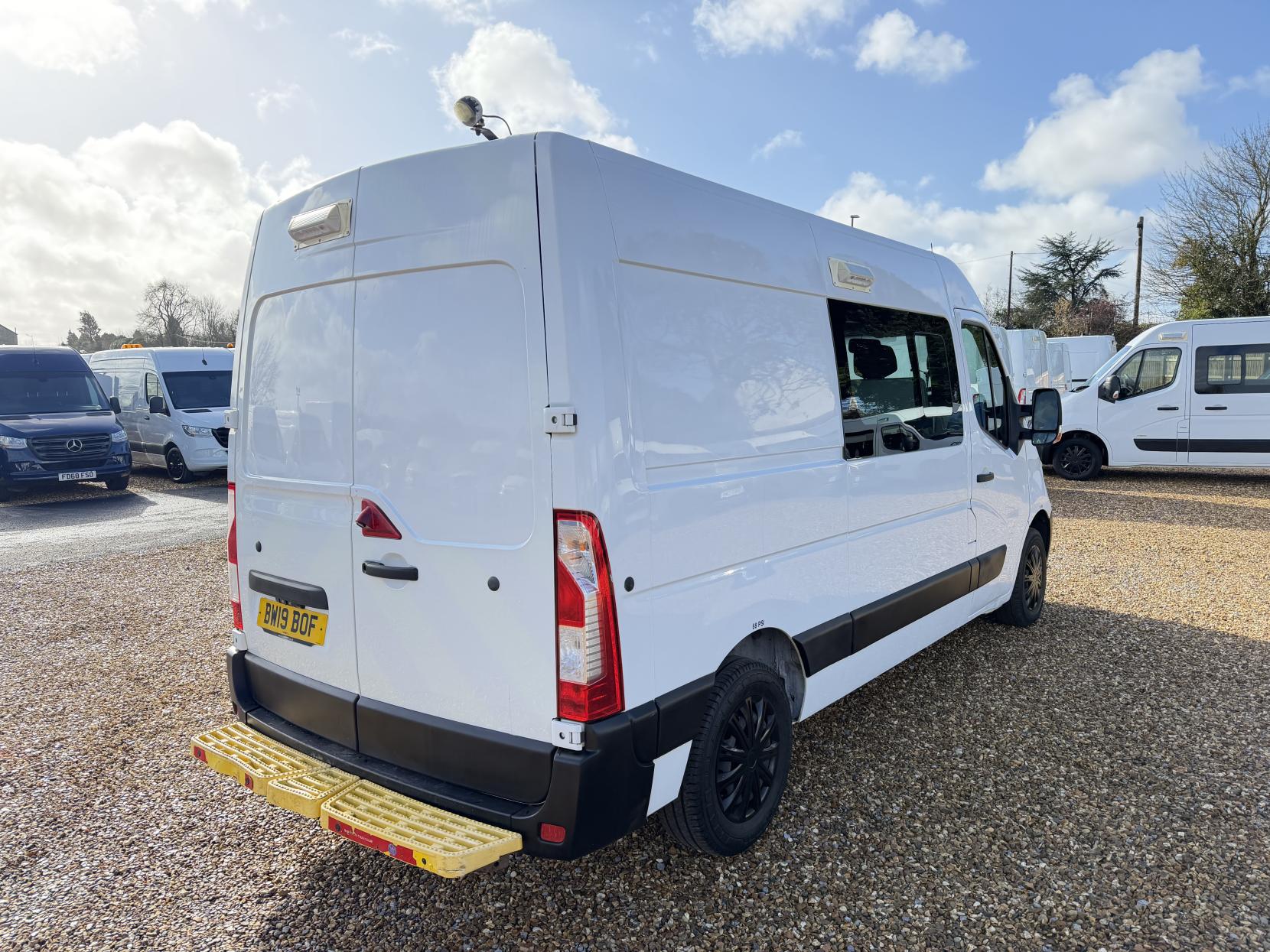 Vauxhall Movano 2.3 CDTi 3500 Panel Van 5dr Diesel Manual FWD L2 H2 Euro 6 (130 ps)