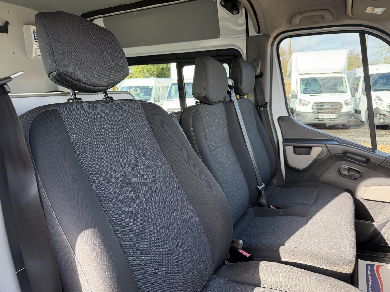 Vauxhall Movano 2.3 CDTi 3500 Panel Van 5dr Diesel Manual FWD L2 H2 Euro 6 (130 ps)