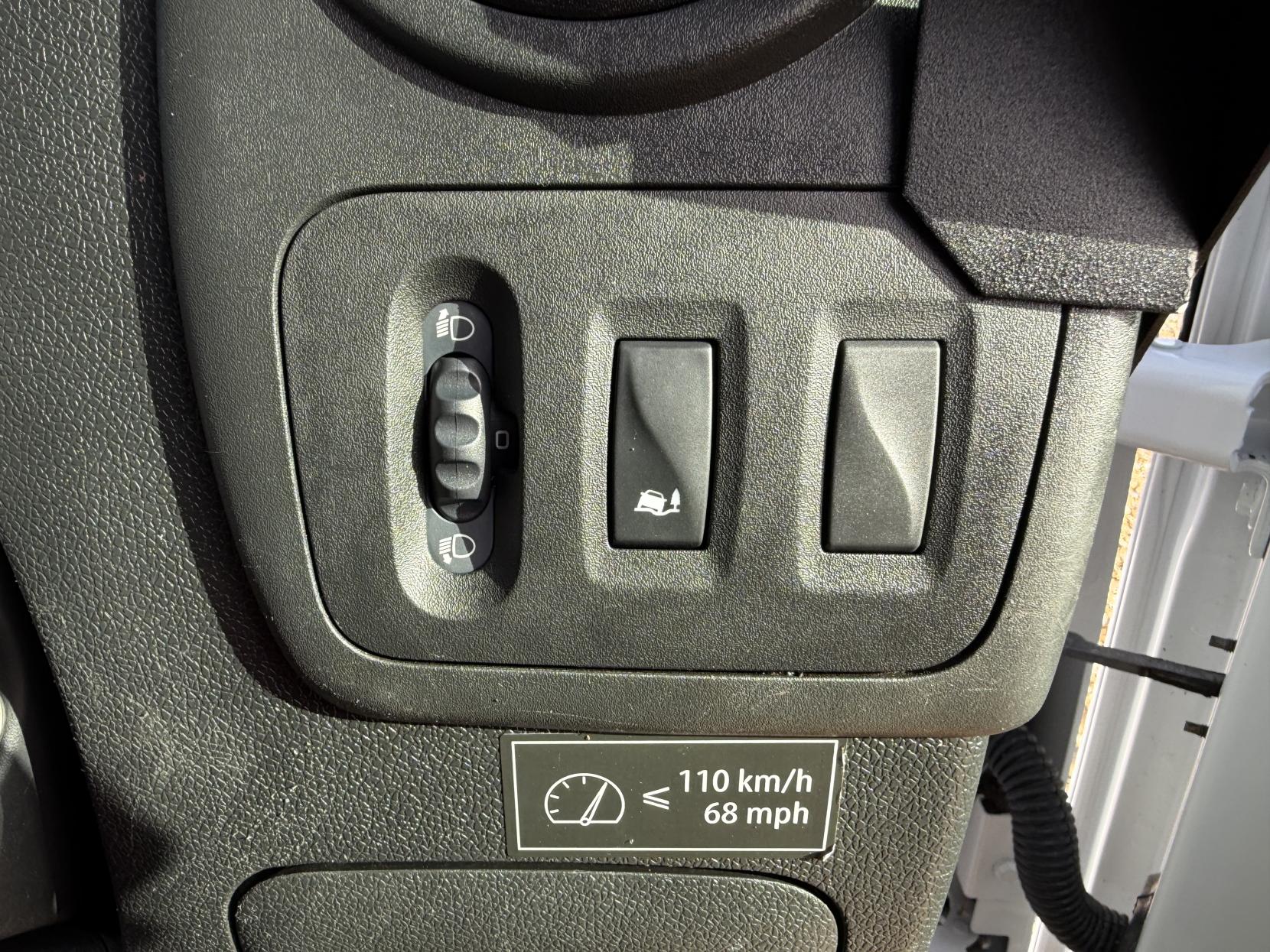 Vauxhall Movano 2.3 CDTi 3500 Panel Van 5dr Diesel Manual FWD L2 H2 Euro 6 (130 ps)