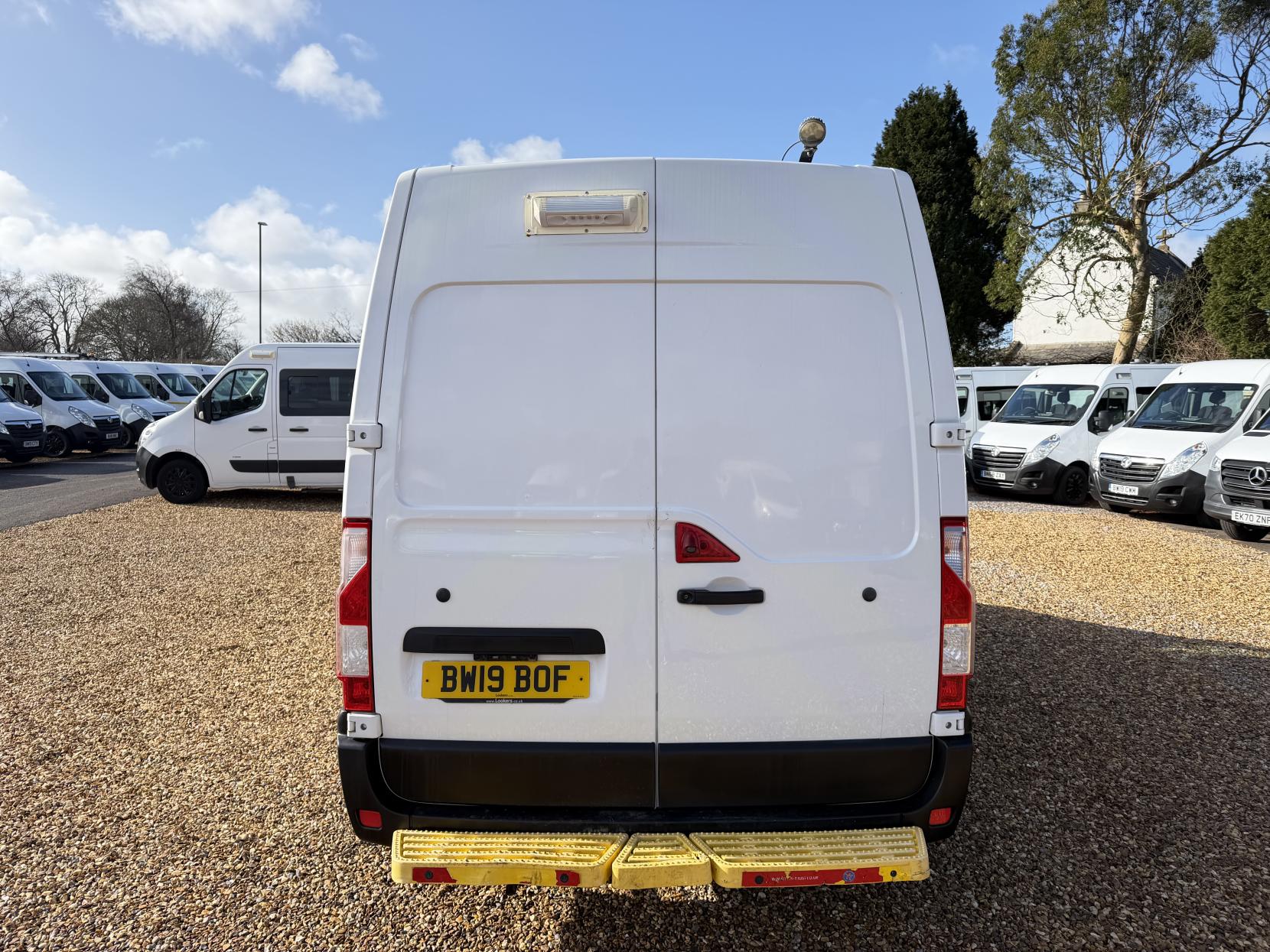 Vauxhall Movano 2.3 CDTi 3500 Panel Van 5dr Diesel Manual FWD L2 H2 Euro 6 (130 ps)