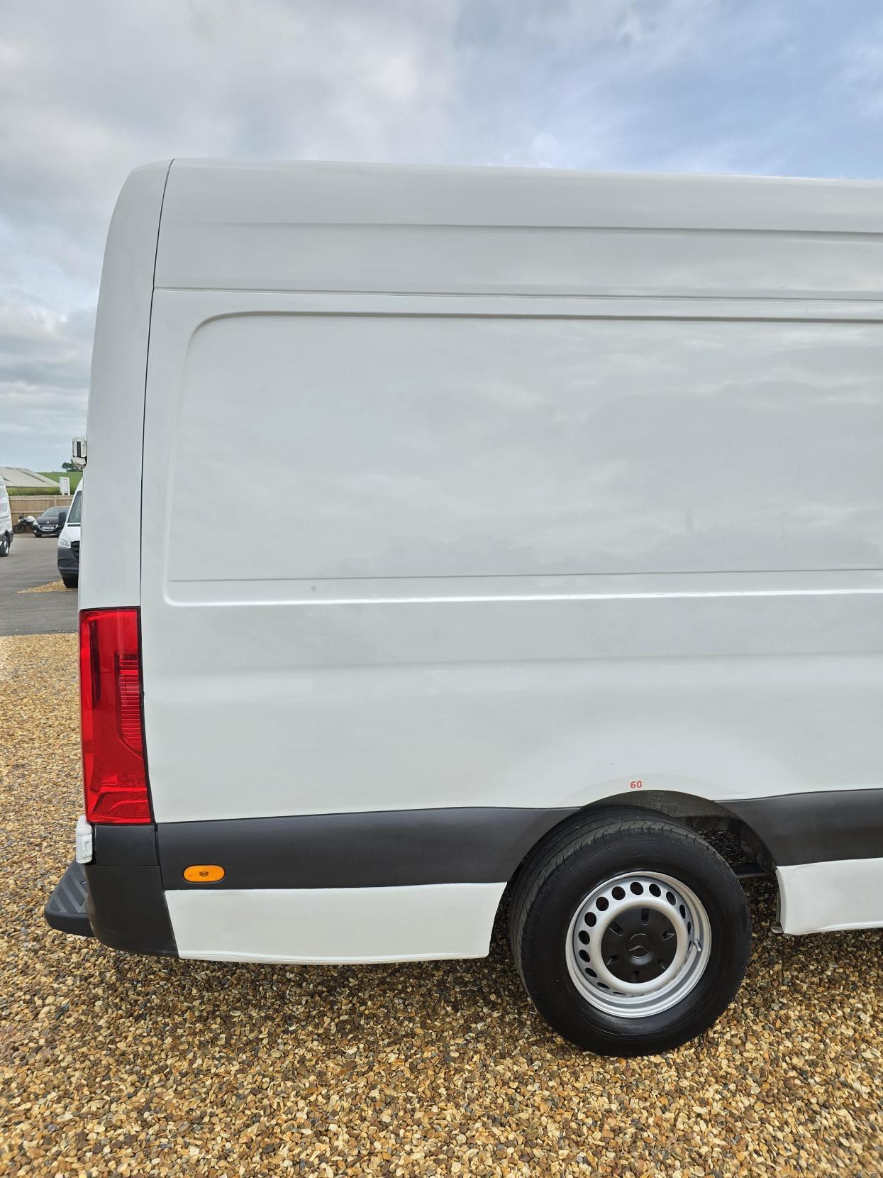 Mercedes-Benz Sprinter 2.1 311 CDI Panel Van 5dr Diesel Manual RWD L3 H2 Euro 6 (114 ps)