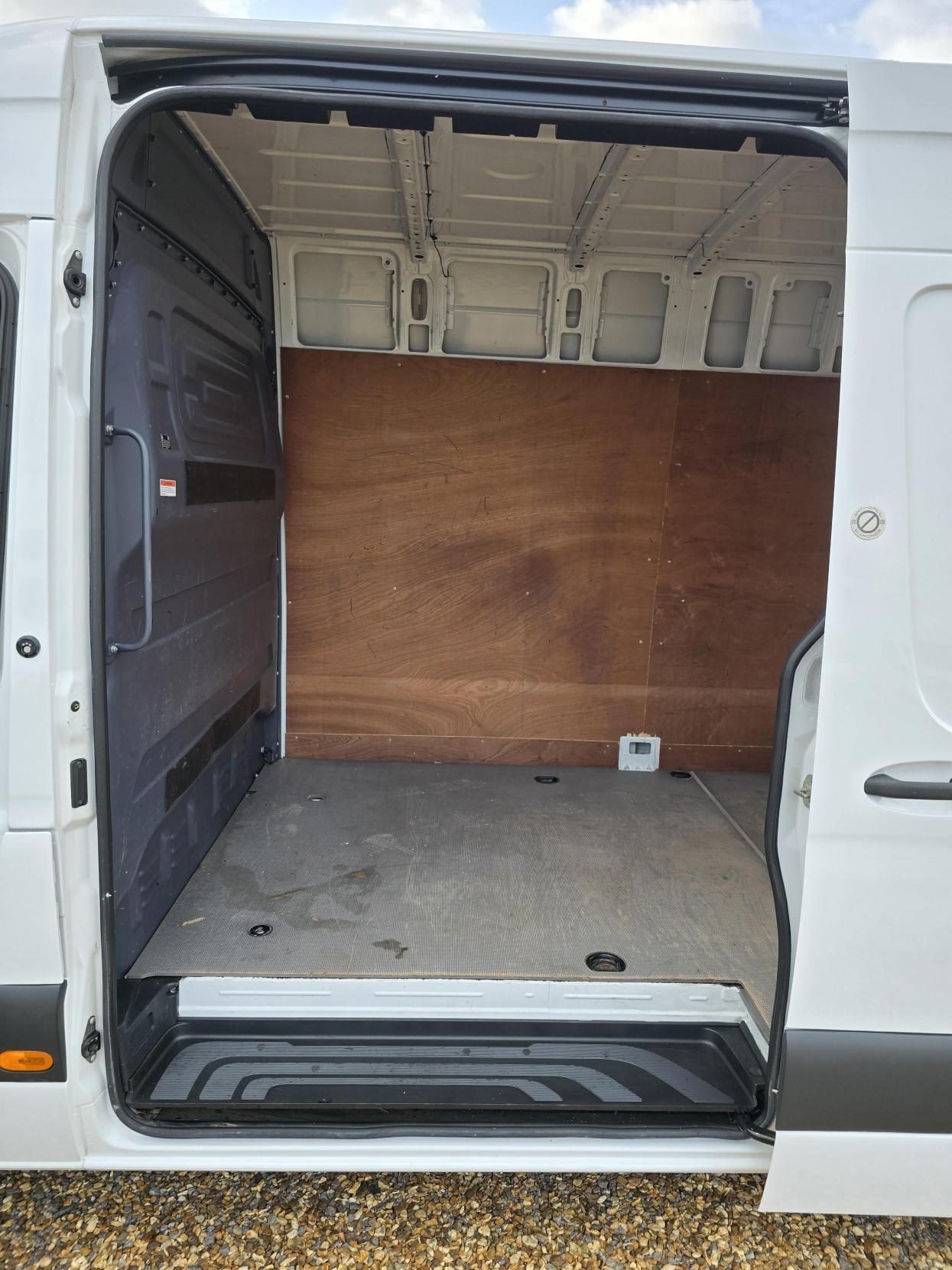 Mercedes-Benz Sprinter 2.1 311 CDI Panel Van 5dr Diesel Manual RWD L3 H2 Euro 6 (114 ps)