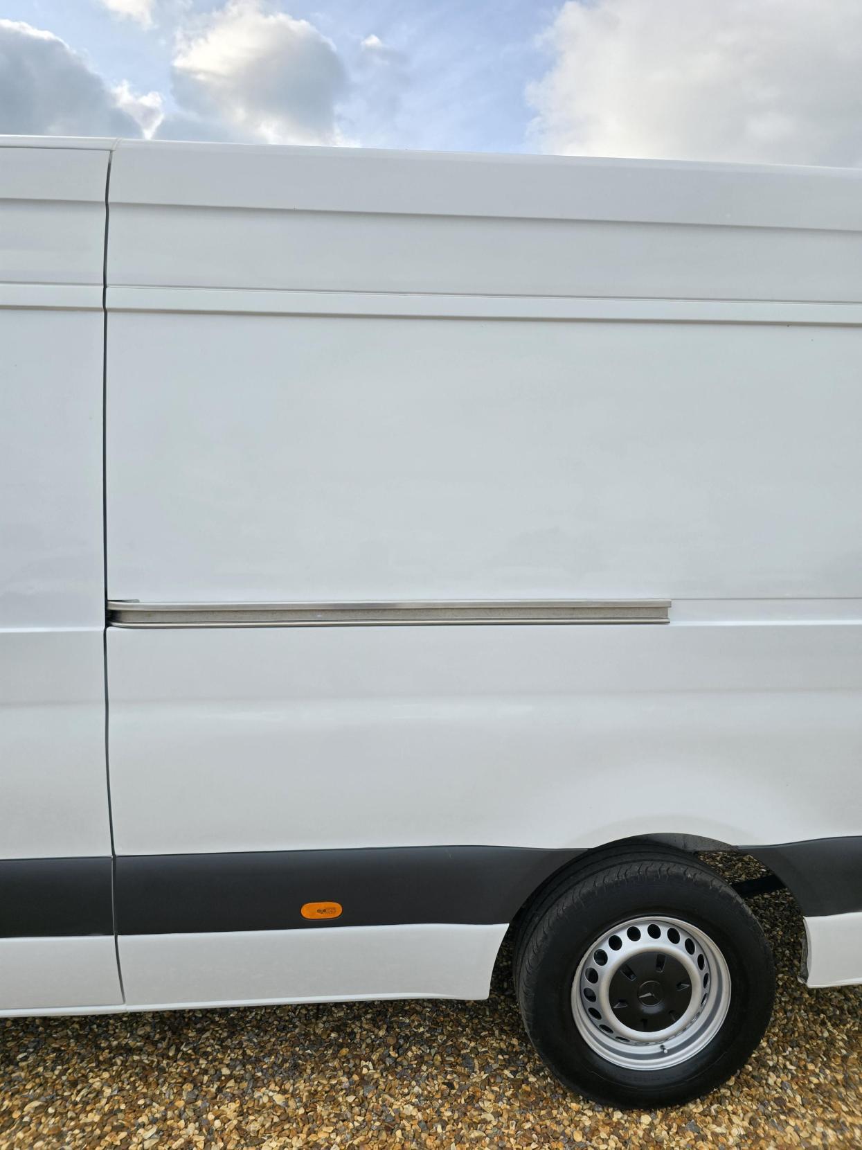 Mercedes-Benz Sprinter 2.1 311 CDI Panel Van 5dr Diesel Manual RWD L3 H2 Euro 6 (114 ps)