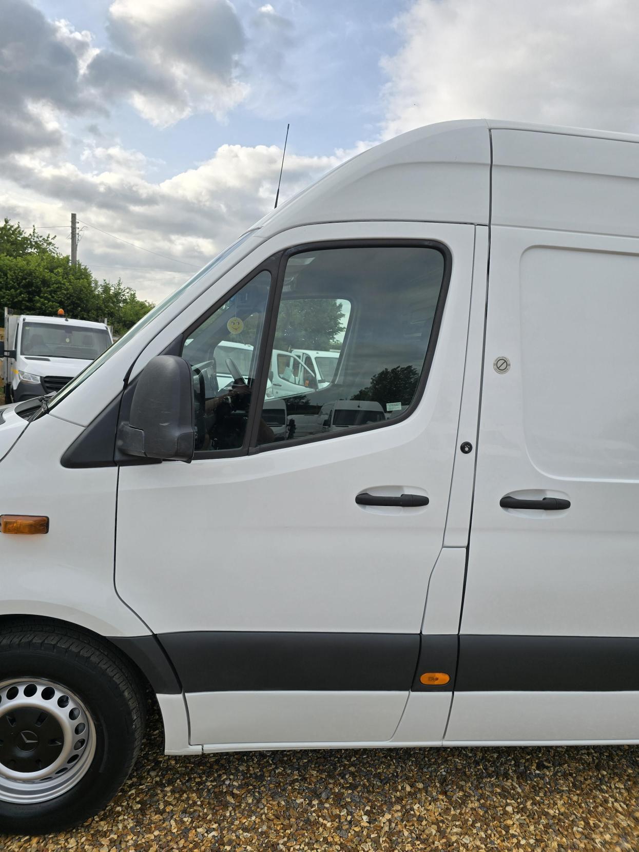 Mercedes-Benz Sprinter 2.1 311 CDI Panel Van 5dr Diesel Manual RWD L3 H2 Euro 6 (114 ps)