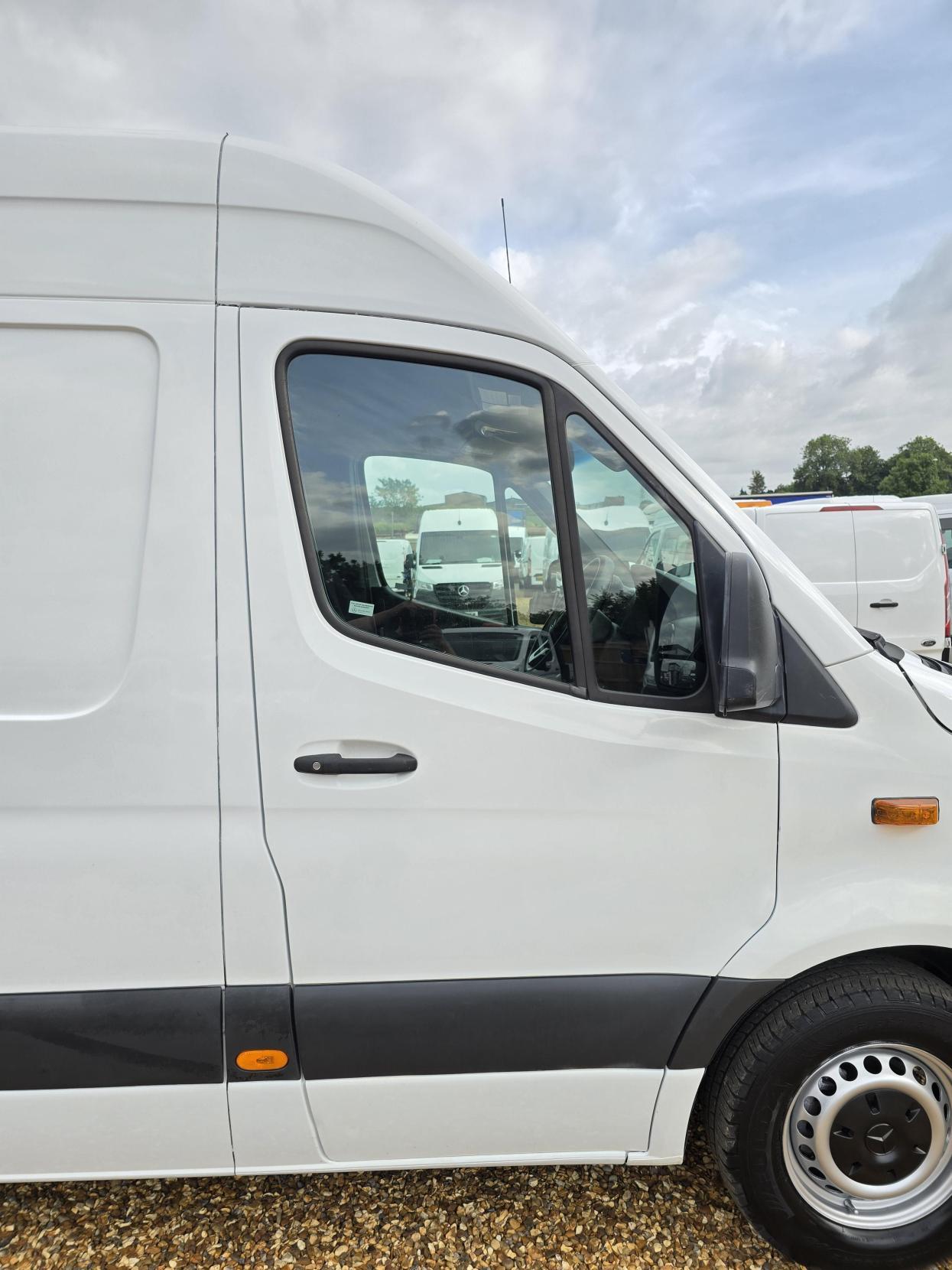 Mercedes-Benz Sprinter 2.1 311 CDI Panel Van 5dr Diesel Manual RWD L3 H2 Euro 6 (114 ps)