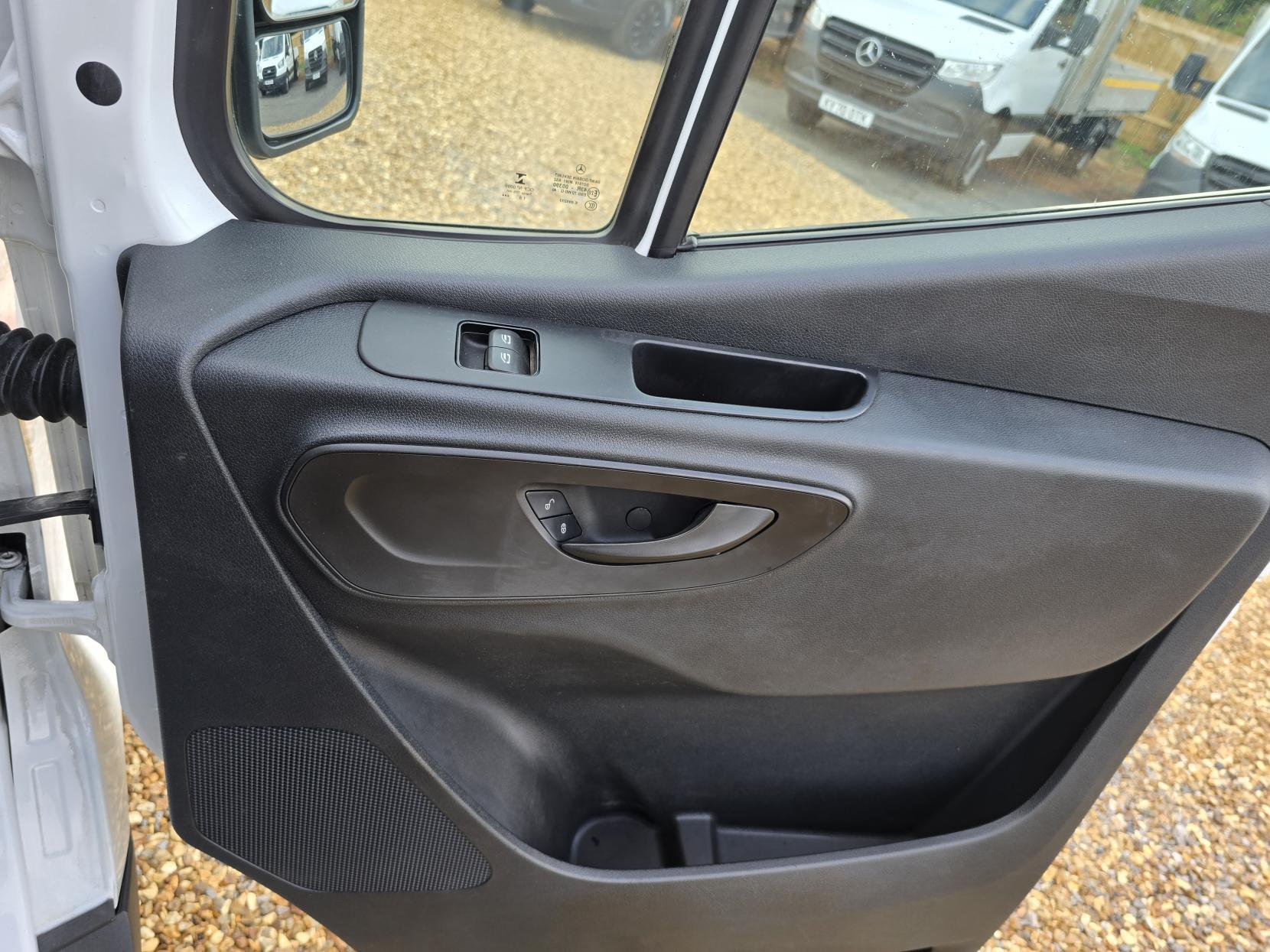 Mercedes-Benz Sprinter 2.1 311 CDI Panel Van 5dr Diesel Manual RWD L3 H2 Euro 6 (114 ps)
