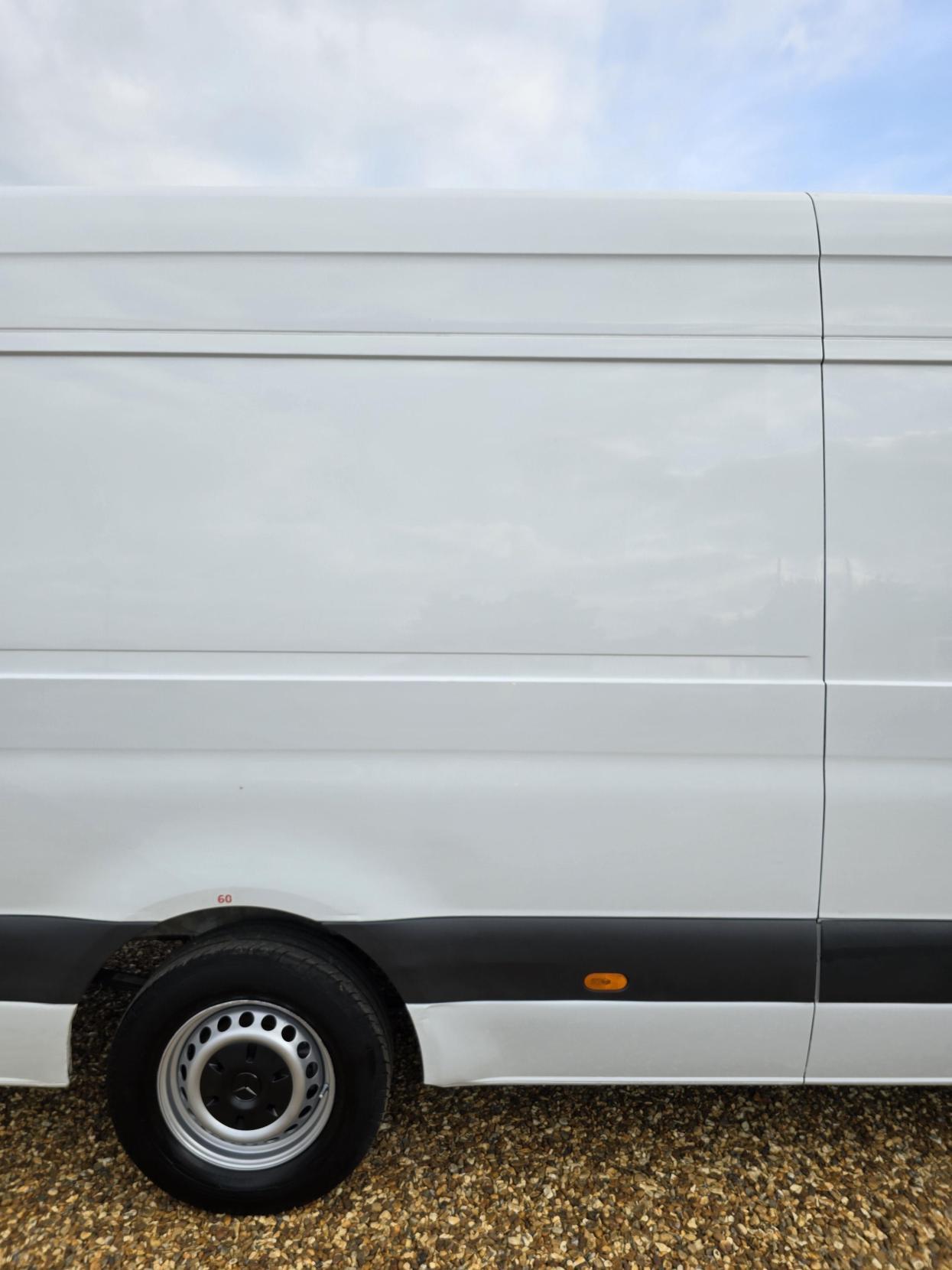Mercedes-Benz Sprinter 2.1 311 CDI Panel Van 5dr Diesel Manual RWD L3 H2 Euro 6 (114 ps)