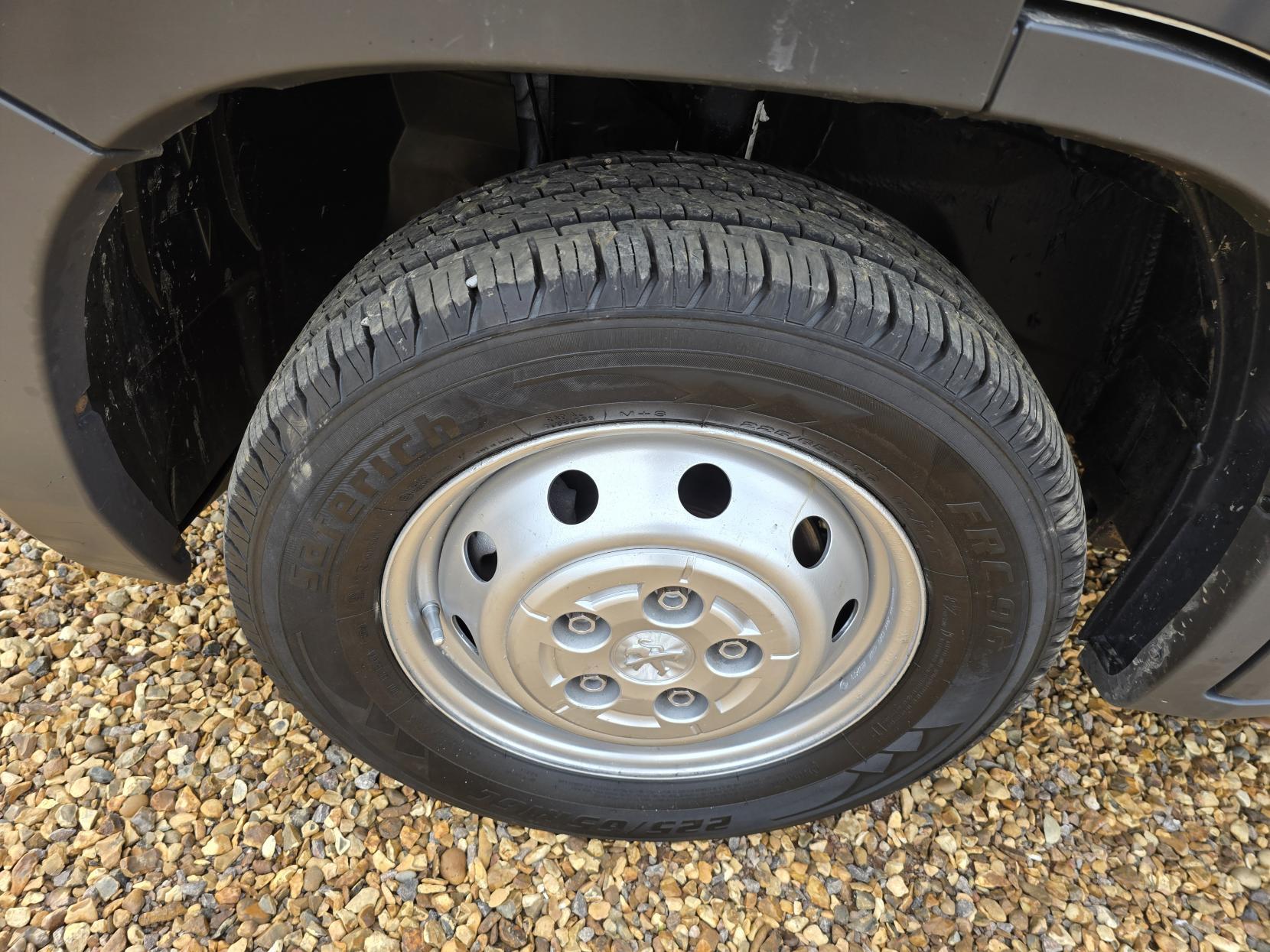 Peugeot Boxer 2.0 BlueHDi 435 Professional Panel Van 5dr Diesel Manual L4 H2 Euro 6 (130 ps)