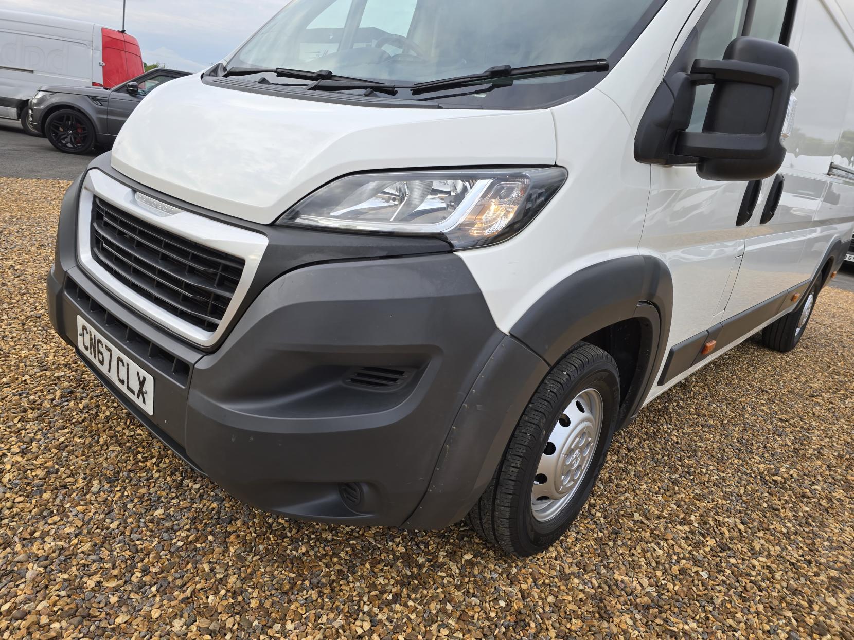 Peugeot Boxer 2.0 BlueHDi 435 Professional Panel Van 5dr Diesel Manual L4 H2 Euro 6 (130 ps)