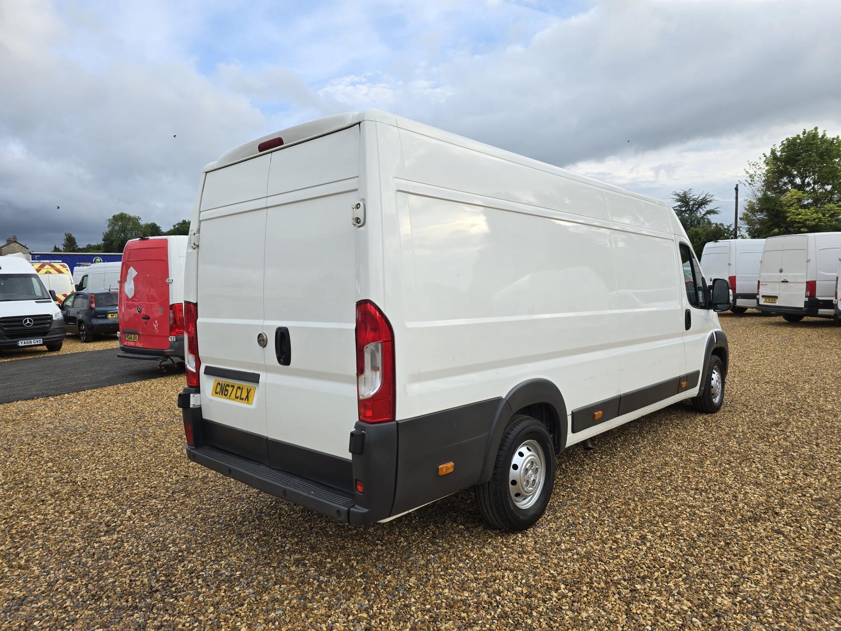 Peugeot Boxer 2.0 BlueHDi 435 Professional Panel Van 5dr Diesel Manual L4 H2 Euro 6 (130 ps)