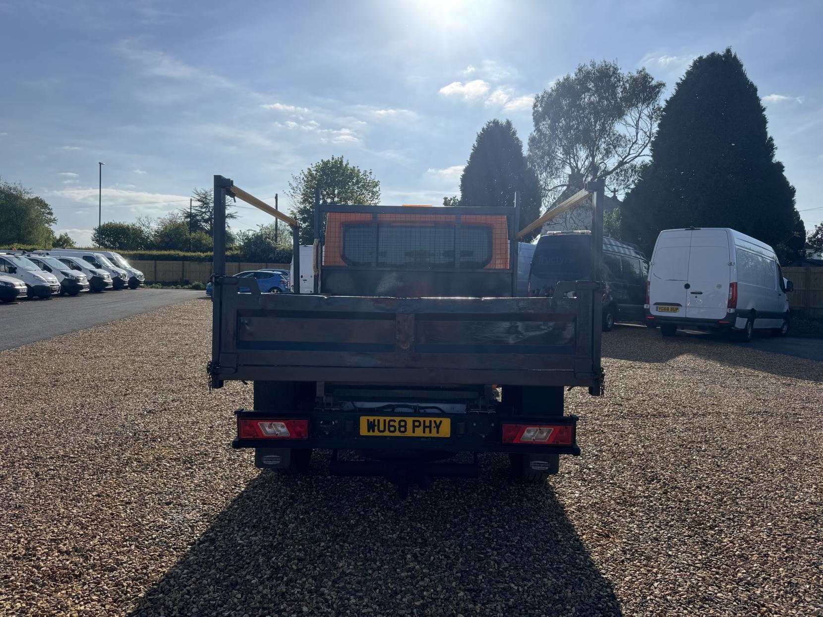 Ford Transit 2.0 350 EcoBlue Chassis Double Cab 4dr Diesel Manual RWD L3 H1 Euro 6 (DRW) (130 ps)