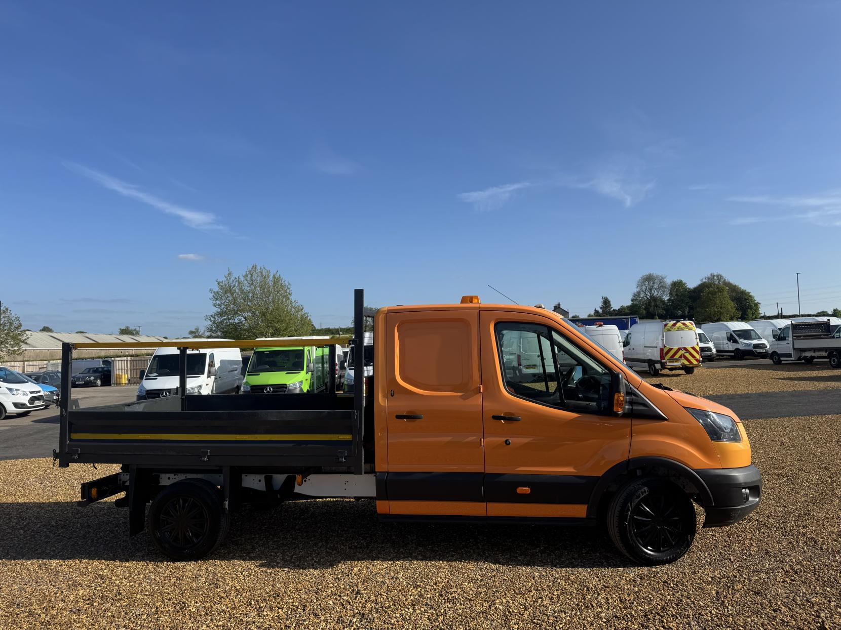 Ford Transit 2.0 350 EcoBlue Chassis Double Cab 4dr Diesel Manual RWD L3 H1 Euro 6 (DRW) (130 ps)