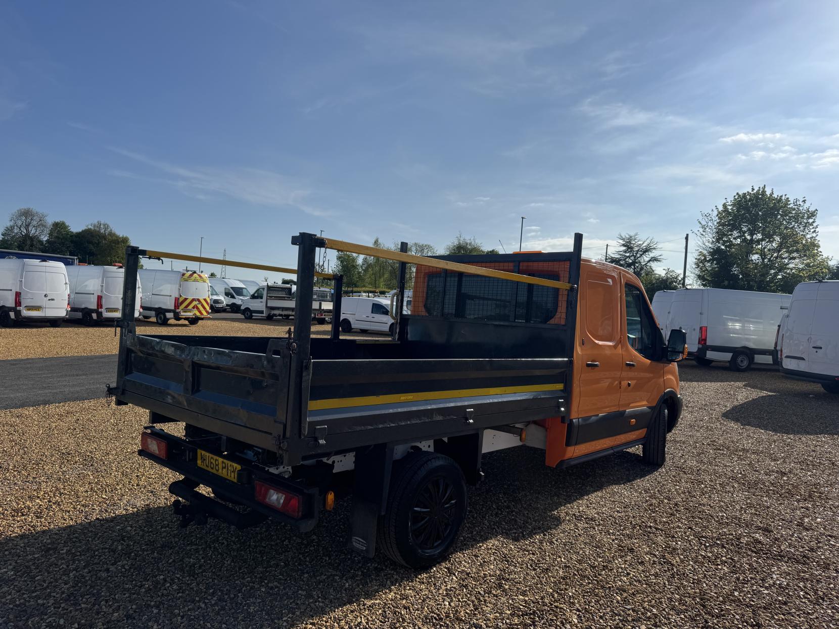 Ford Transit 2.0 350 EcoBlue Chassis Double Cab 4dr Diesel Manual RWD L3 H1 Euro 6 (DRW) (130 ps)