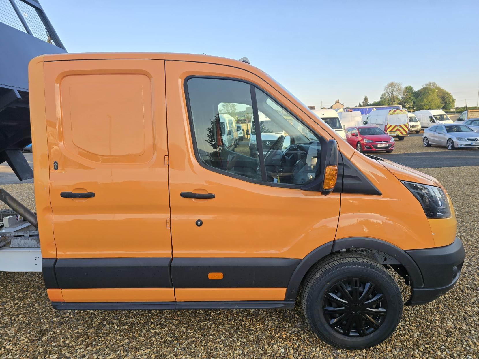 Ford Transit 2.0 350 EcoBlue Chassis Double Cab 4dr Diesel Manual RWD L3 H1 Euro 6 (DRW) (130 ps)