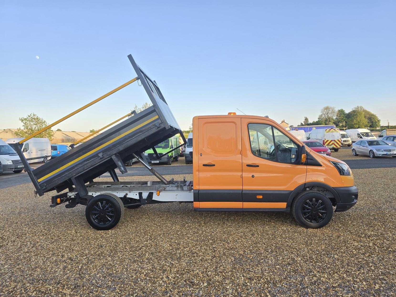 Ford Transit 2.0 350 EcoBlue Chassis Double Cab 4dr Diesel Manual RWD L3 H1 Euro 6 (DRW) (130 ps)