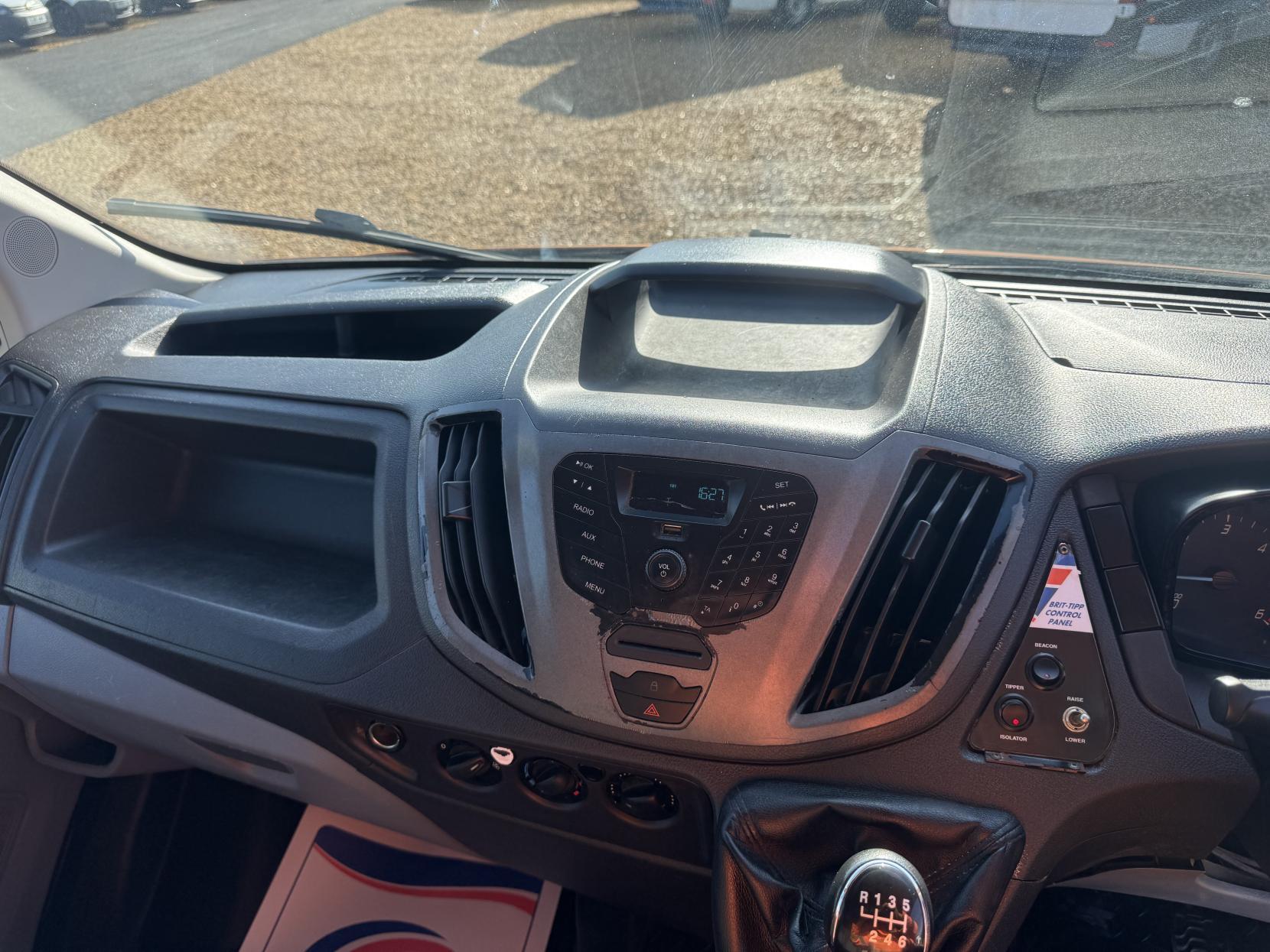 Ford Transit 2.0 350 EcoBlue Chassis Double Cab 4dr Diesel Manual RWD L3 H1 Euro 6 (DRW) (130 ps)