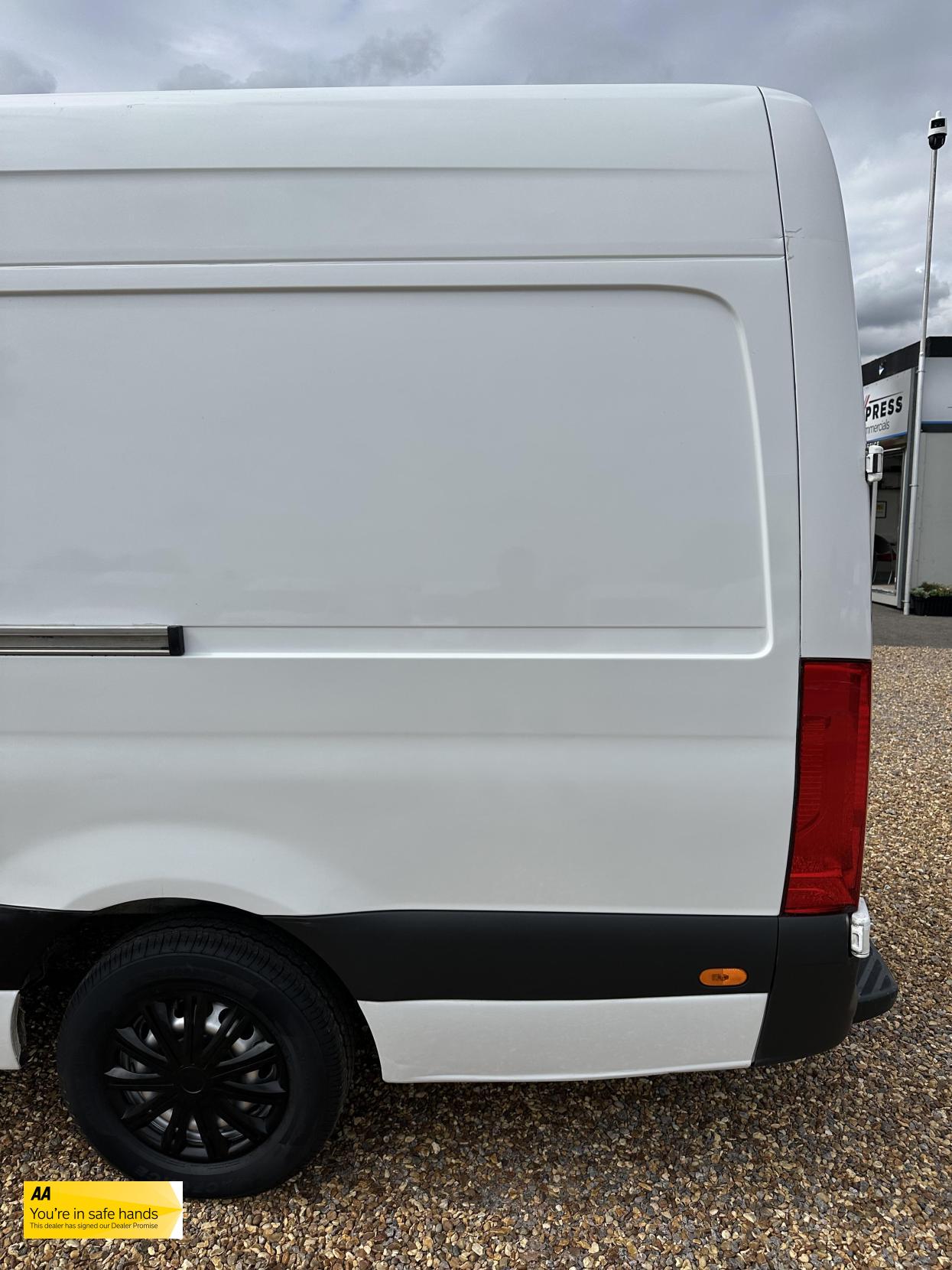 Mercedes-Benz Sprinter 2.1 311 CDI Panel Van 5dr Diesel Manual RWD L3 H2 Euro 6 (114 ps)