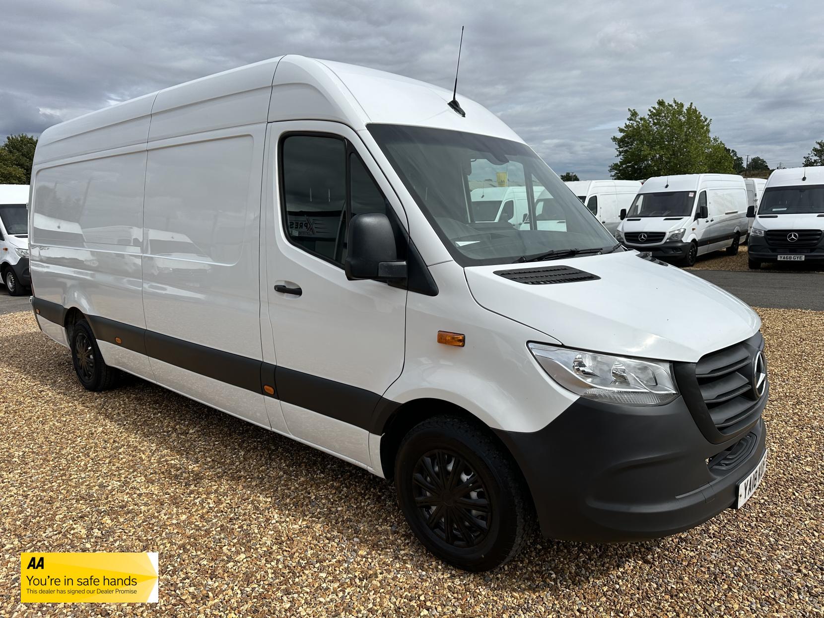 Mercedes-Benz Sprinter 2.1 311 CDI Panel Van 5dr Diesel Manual RWD L3 H2 Euro 6 (114 ps)
