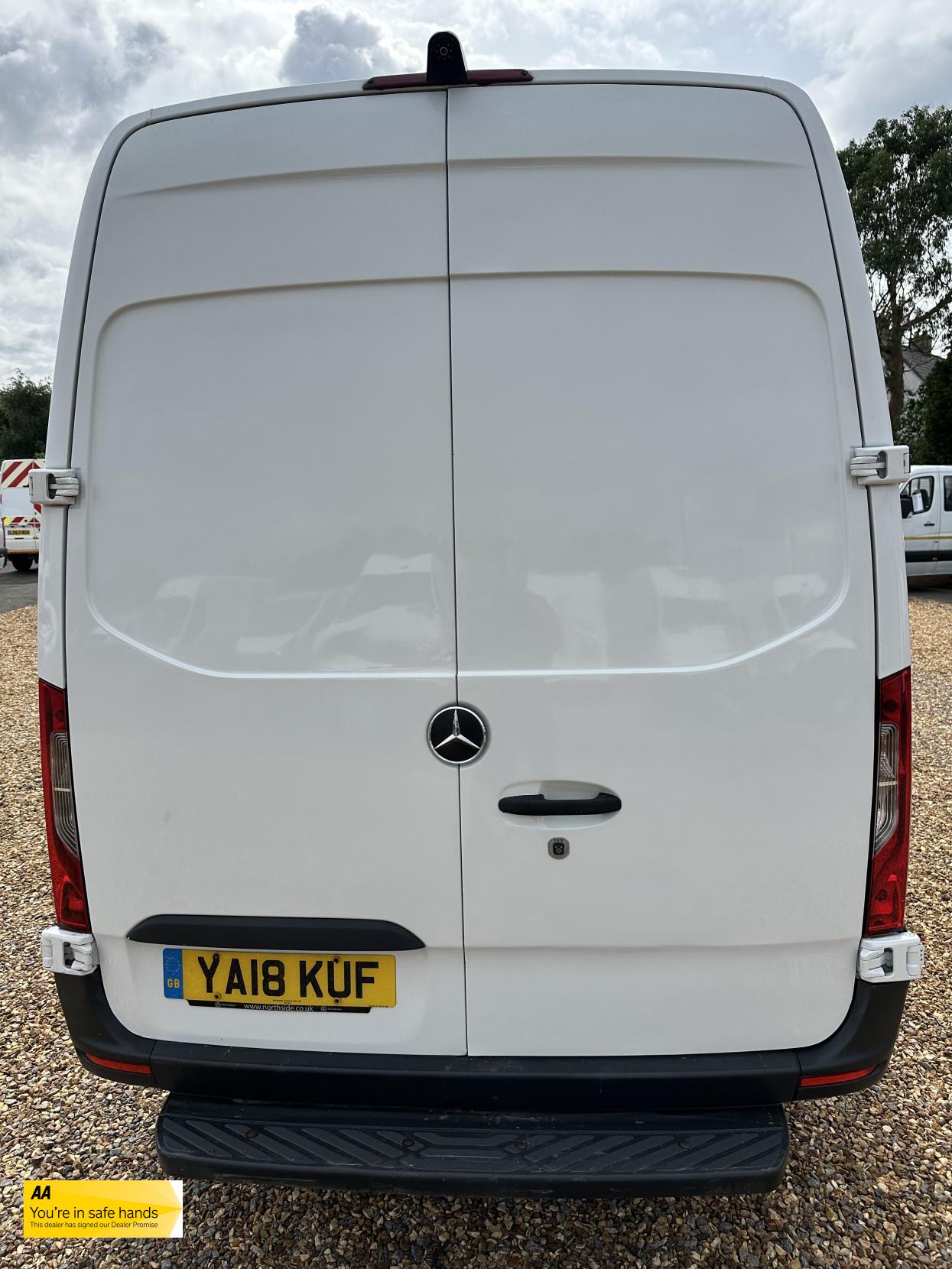 Mercedes-Benz Sprinter 2.1 311 CDI Panel Van 5dr Diesel Manual RWD L3 H2 Euro 6 (114 ps)