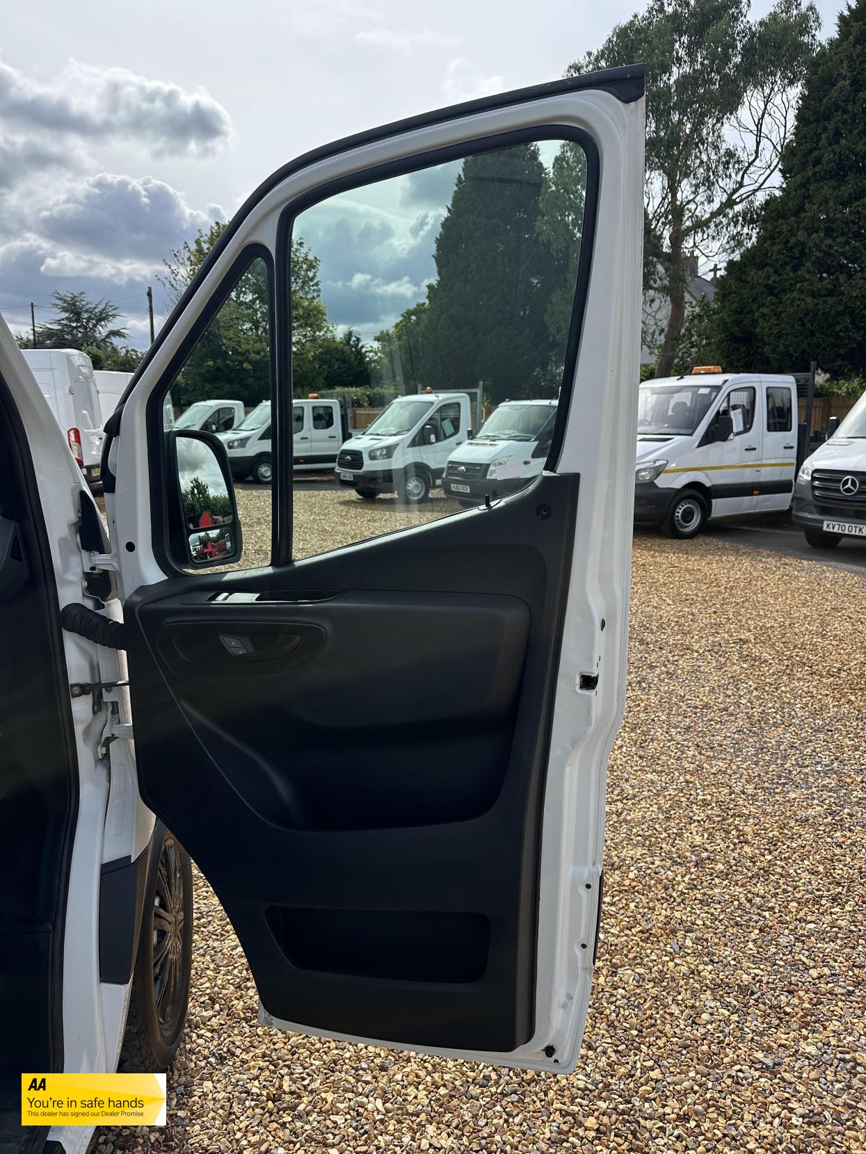Mercedes-Benz Sprinter 2.1 311 CDI Panel Van 5dr Diesel Manual RWD L3 H2 Euro 6 (114 ps)