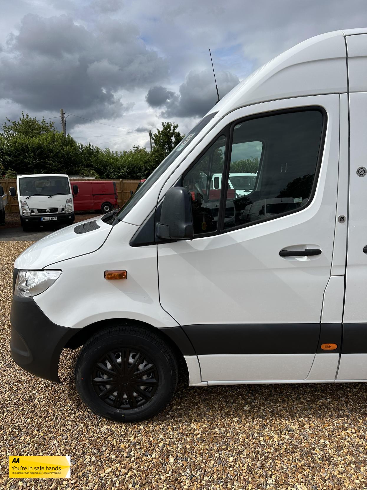 Mercedes-Benz Sprinter 2.1 311 CDI Panel Van 5dr Diesel Manual RWD L3 H2 Euro 6 (114 ps)