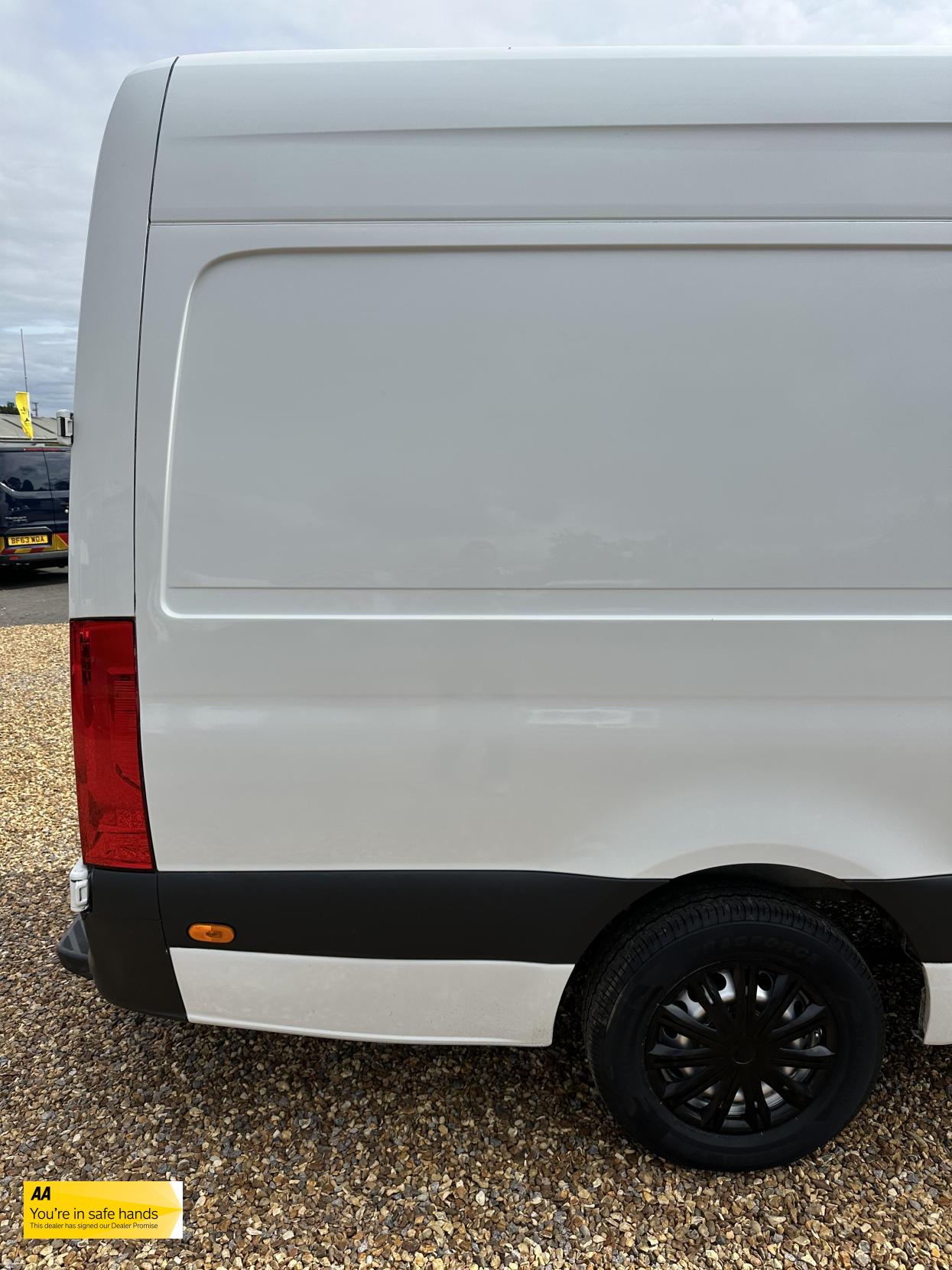 Mercedes-Benz Sprinter 2.1 311 CDI Panel Van 5dr Diesel Manual RWD L3 H2 Euro 6 (114 ps)