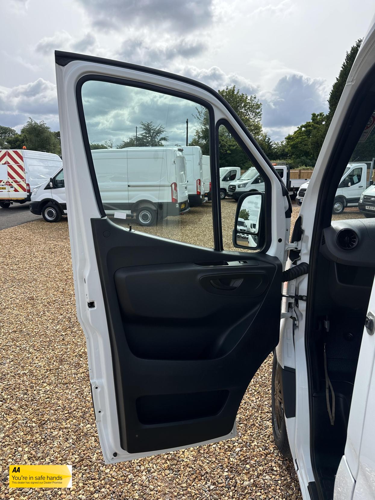Mercedes-Benz Sprinter 2.1 311 CDI Panel Van 5dr Diesel Manual RWD L3 H2 Euro 6 (114 ps)